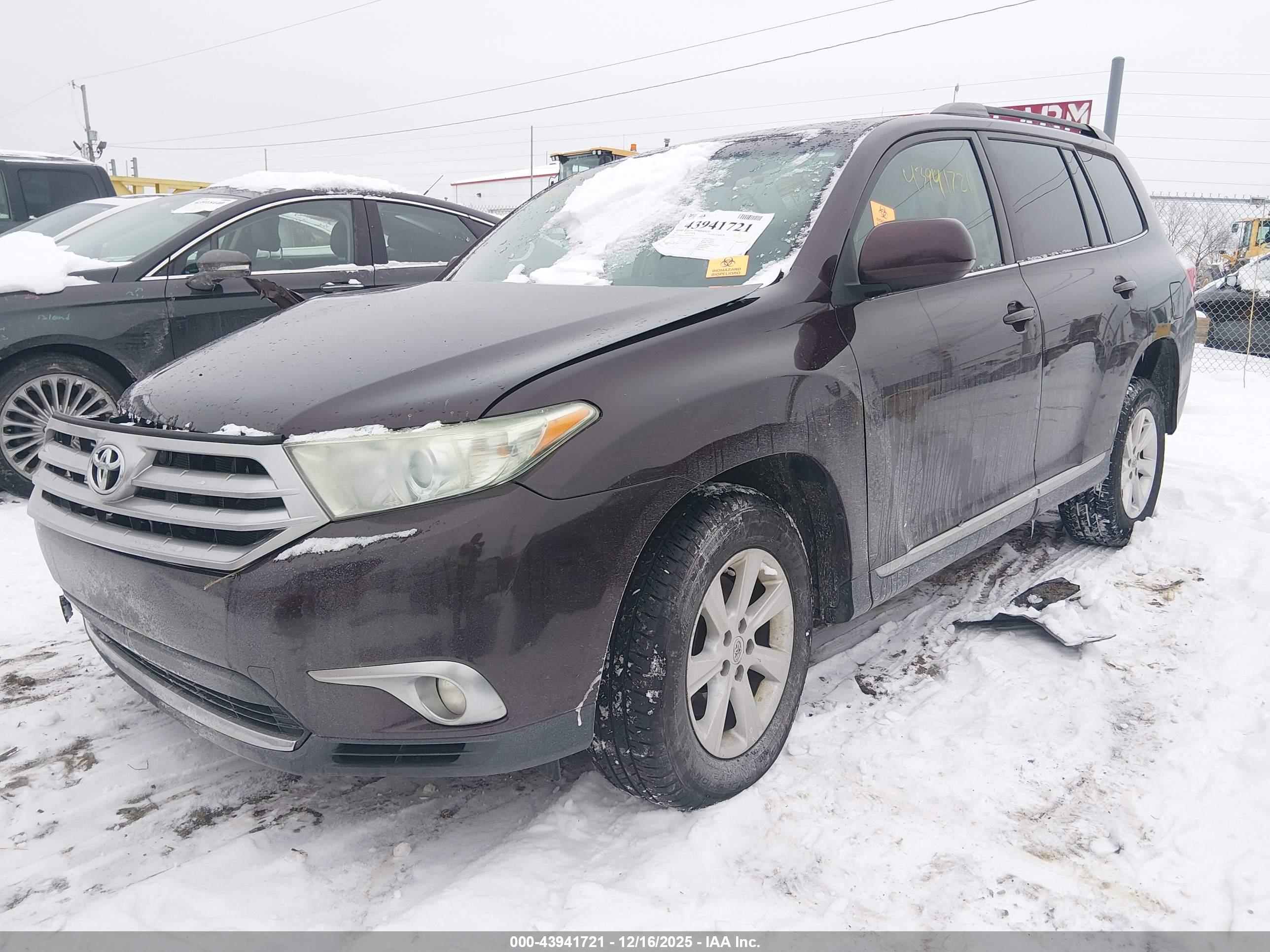 TOYOTA HIGHLANDER image 2