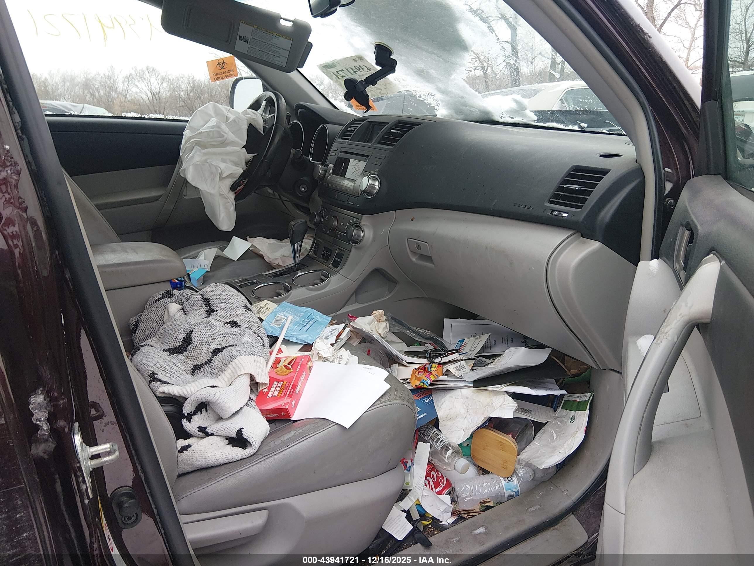 TOYOTA HIGHLANDER image 5