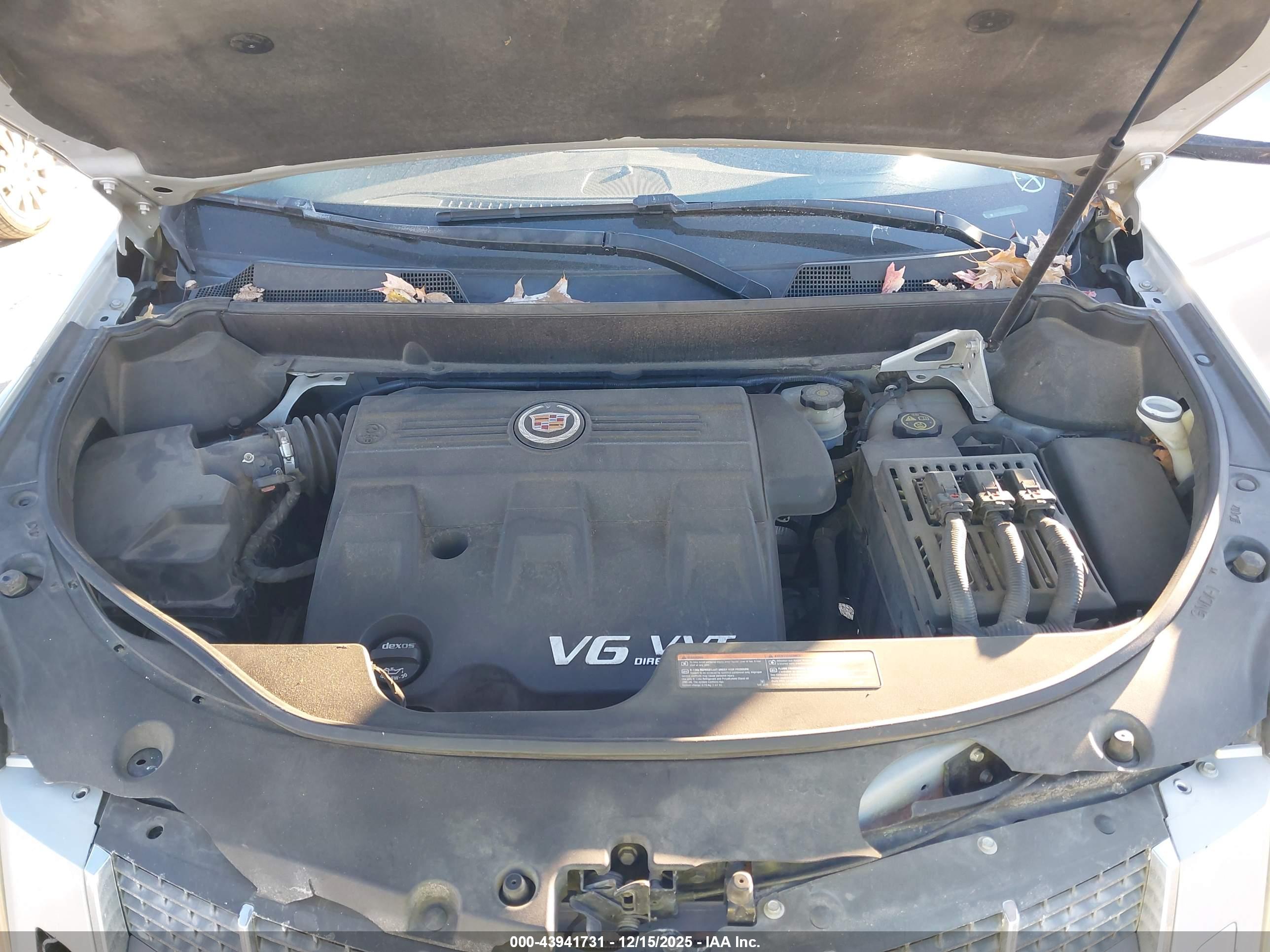 CADILLAC SRX image 10