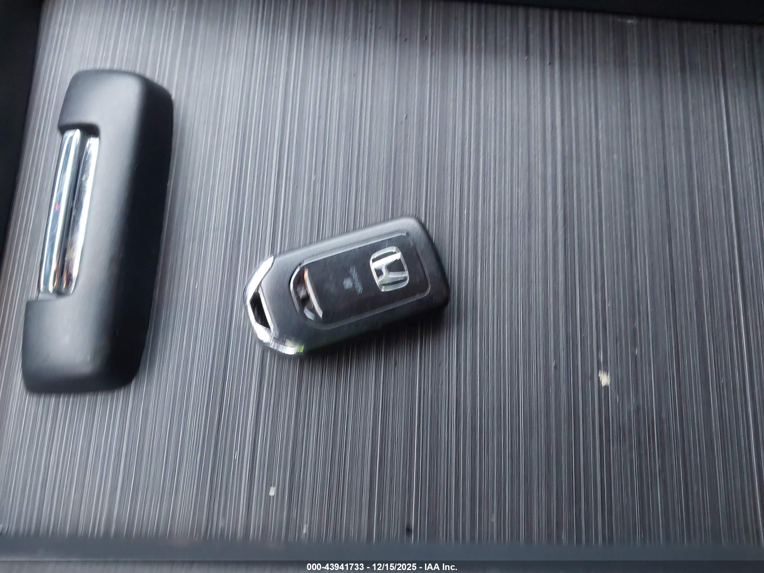 HONDA PILOT image 11