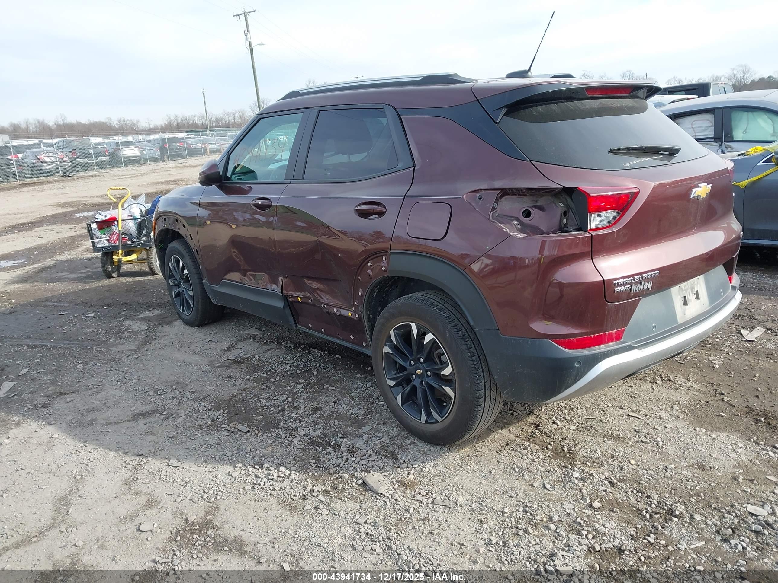 CHEVROLET TRAILBLAZER image 3
