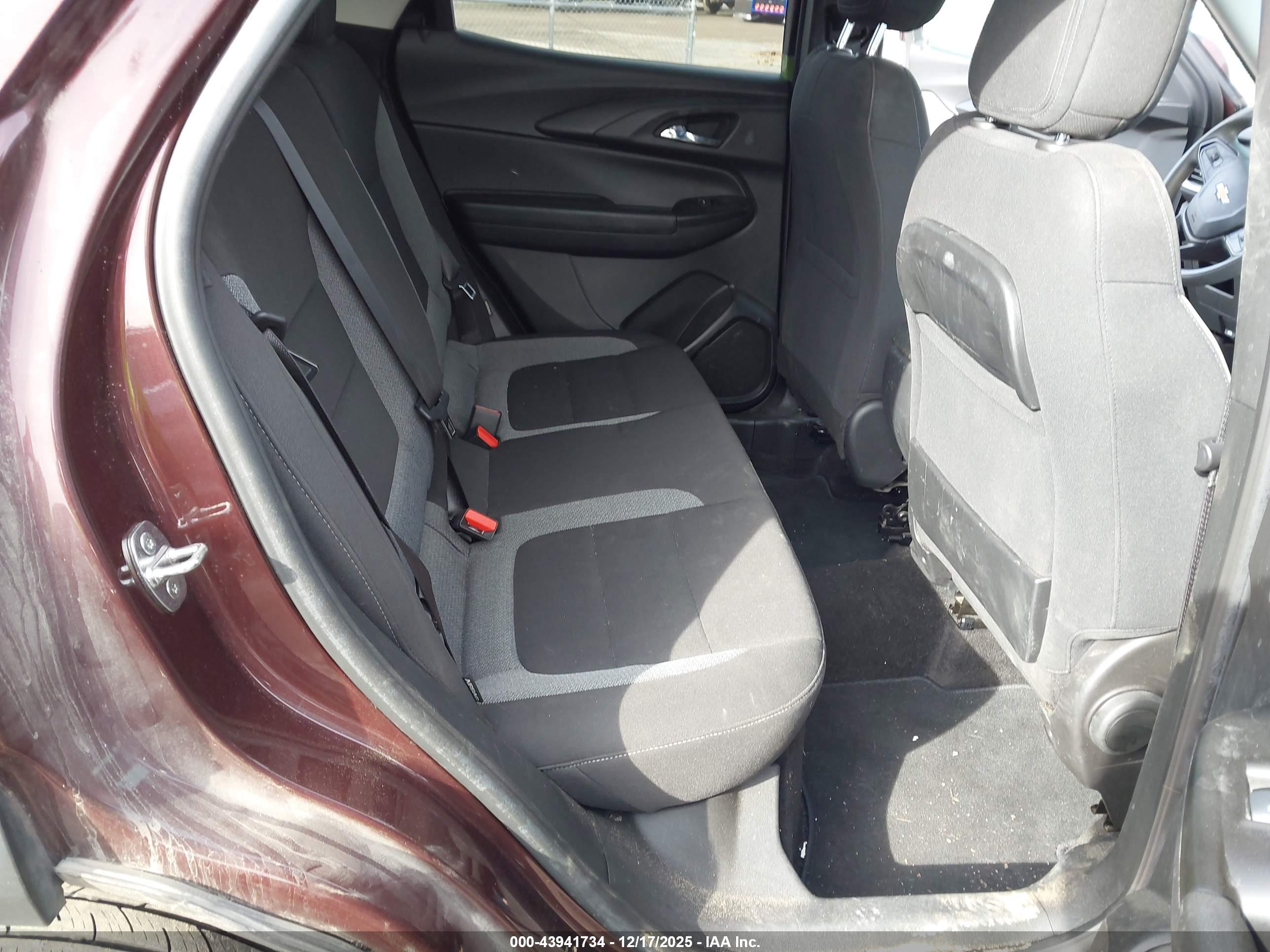 CHEVROLET TRAILBLAZER image 8