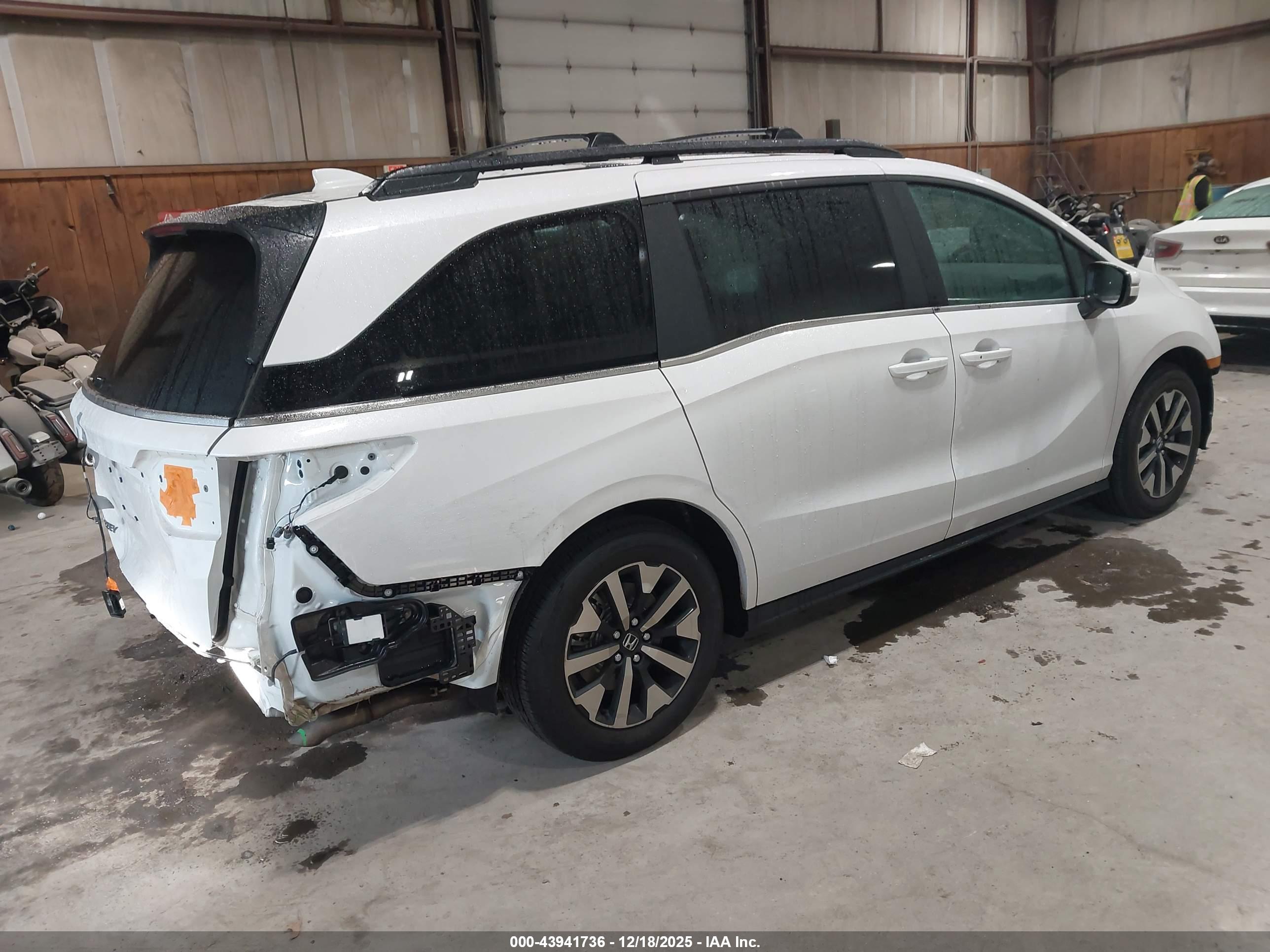 HONDA ODYSSEY image 4