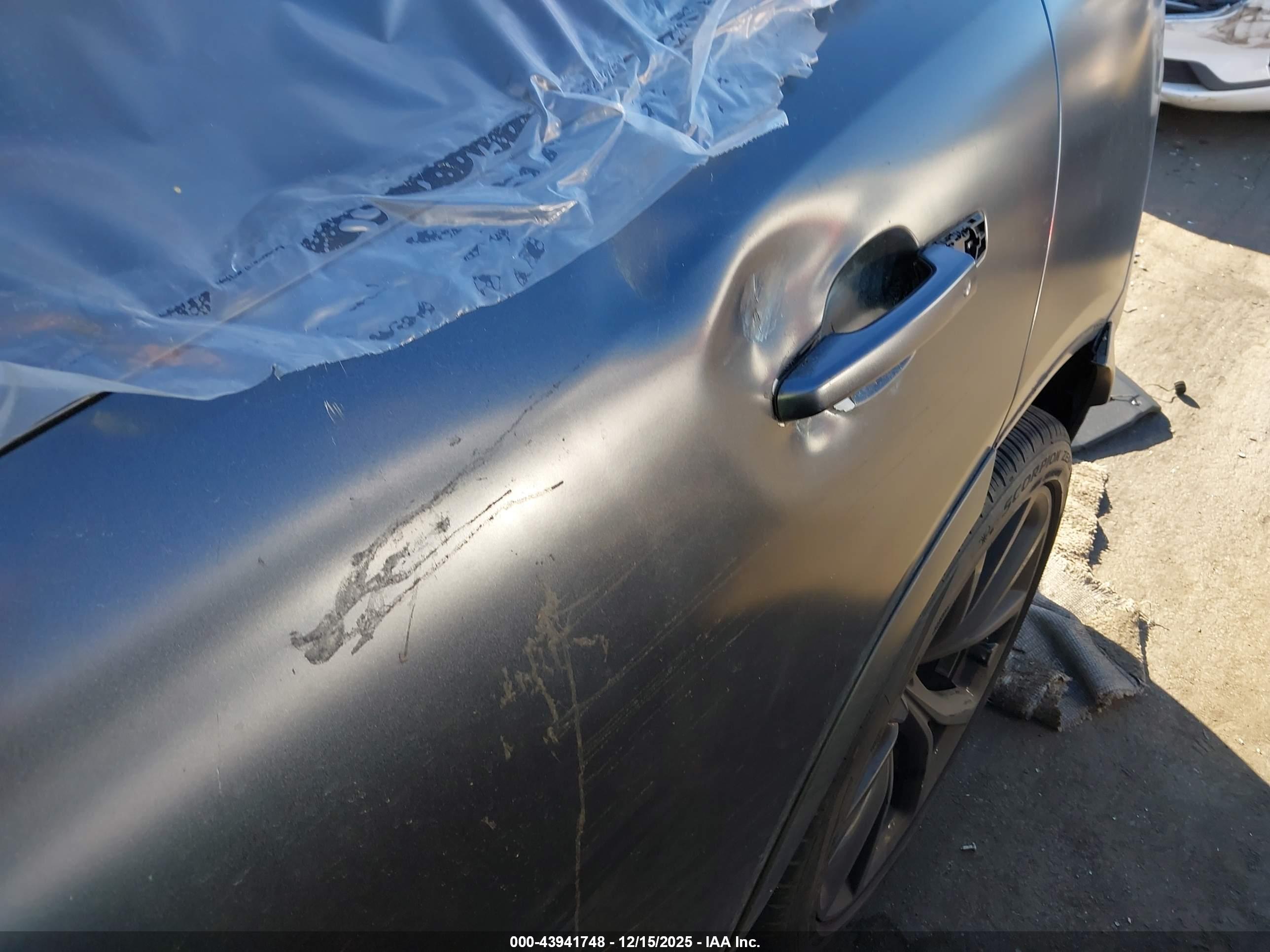 JAGUAR F-PACE image 6