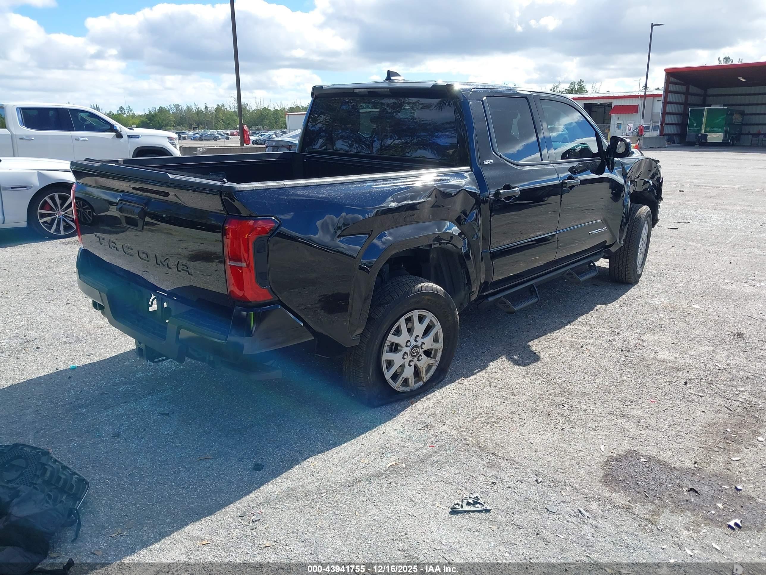 TOYOTA TACOMA image 4