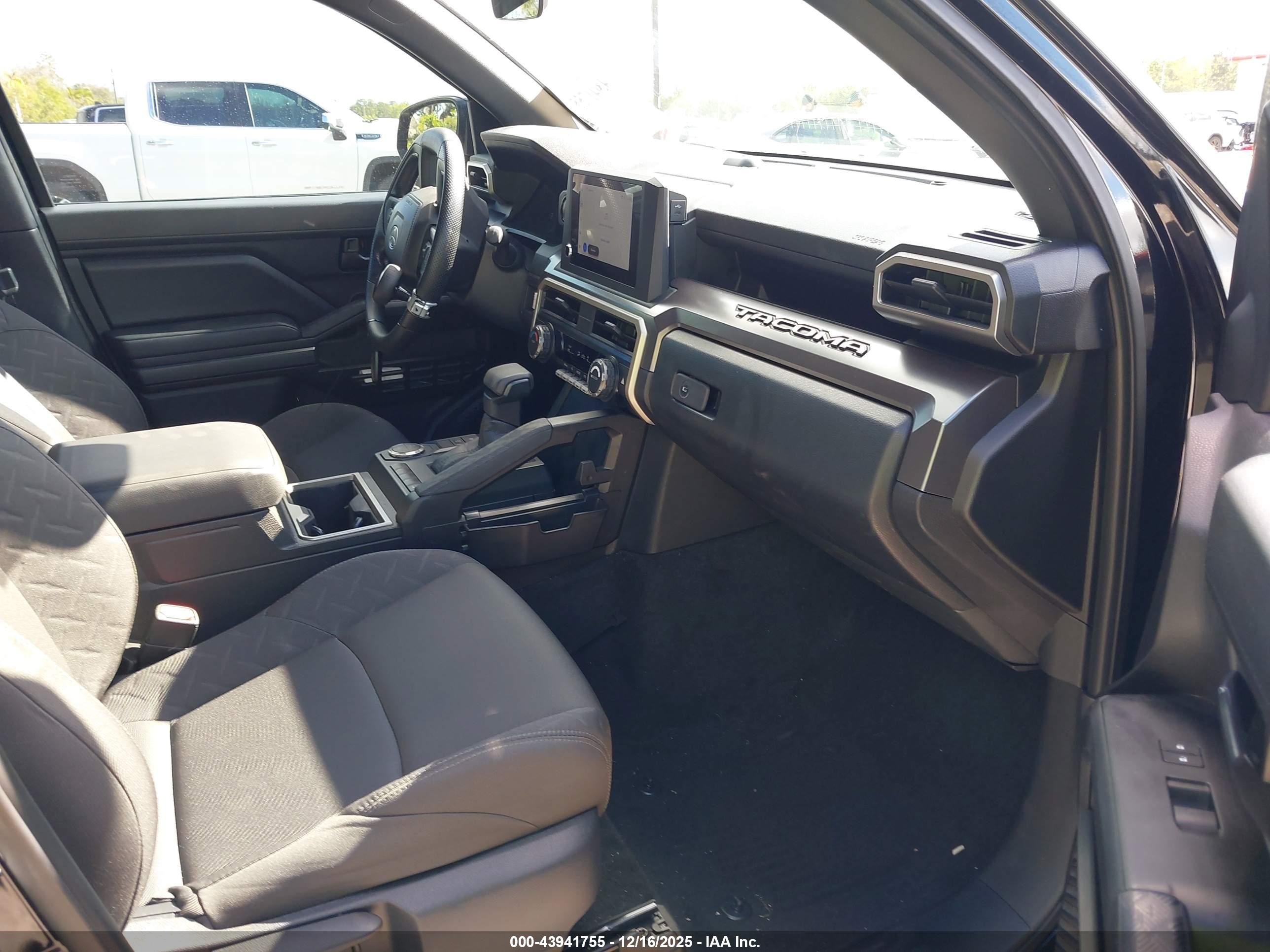 TOYOTA TACOMA image 5