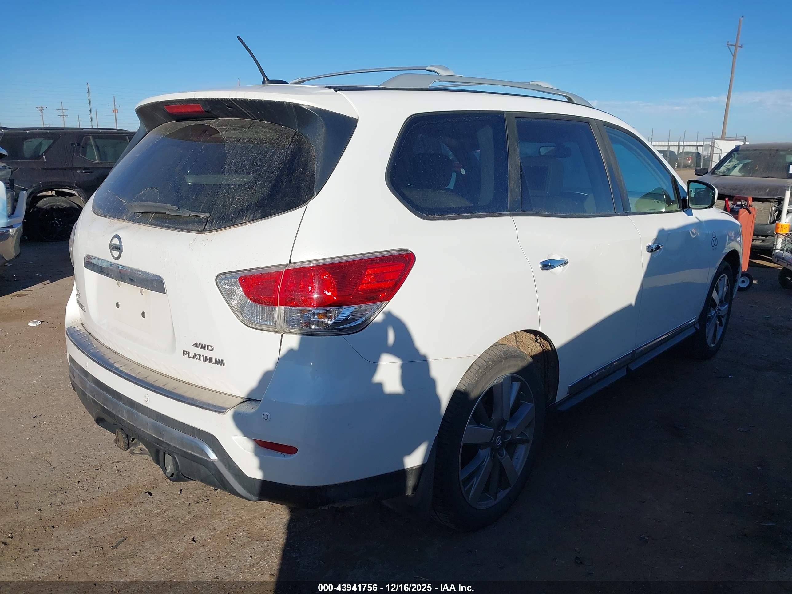 NISSAN PATHFINDER image 4