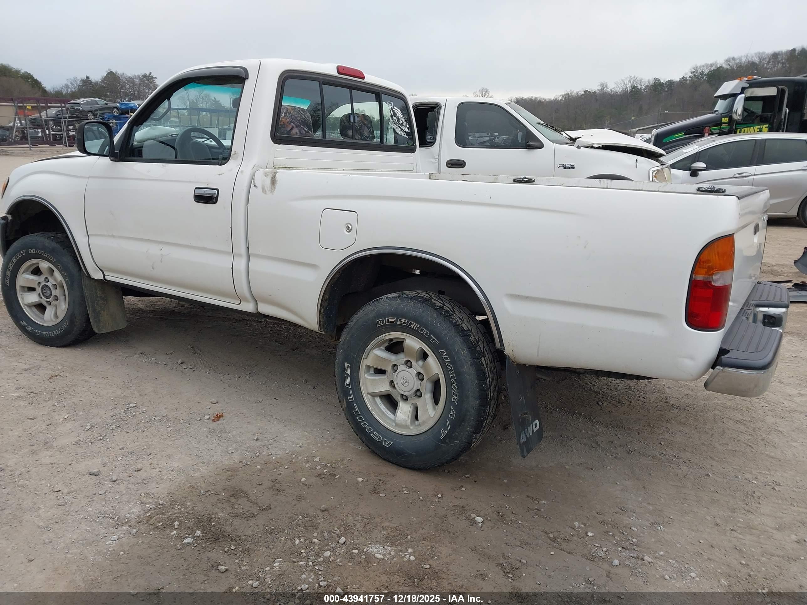 TOYOTA TACOMA image 3