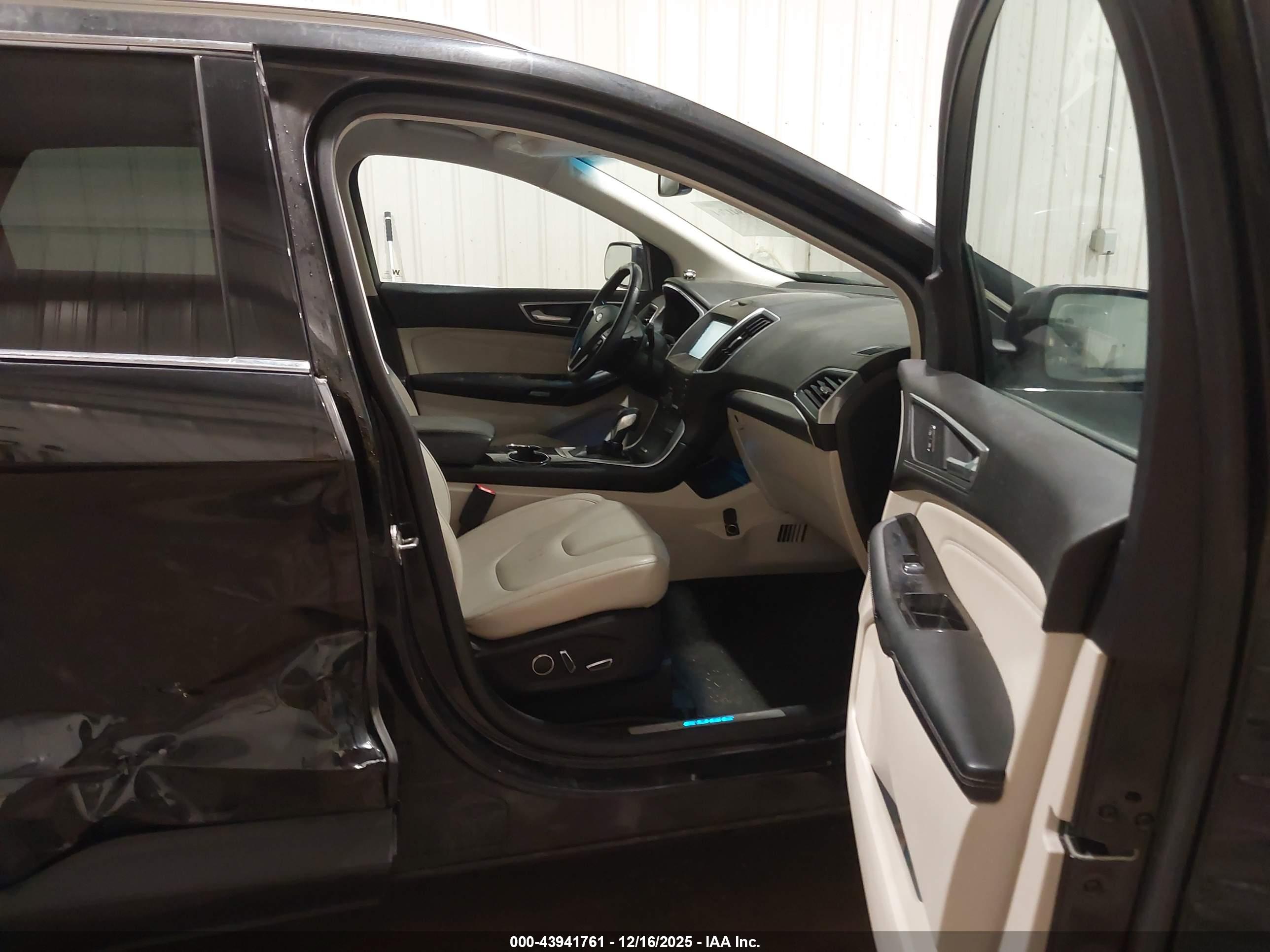 FORD EDGE image 5