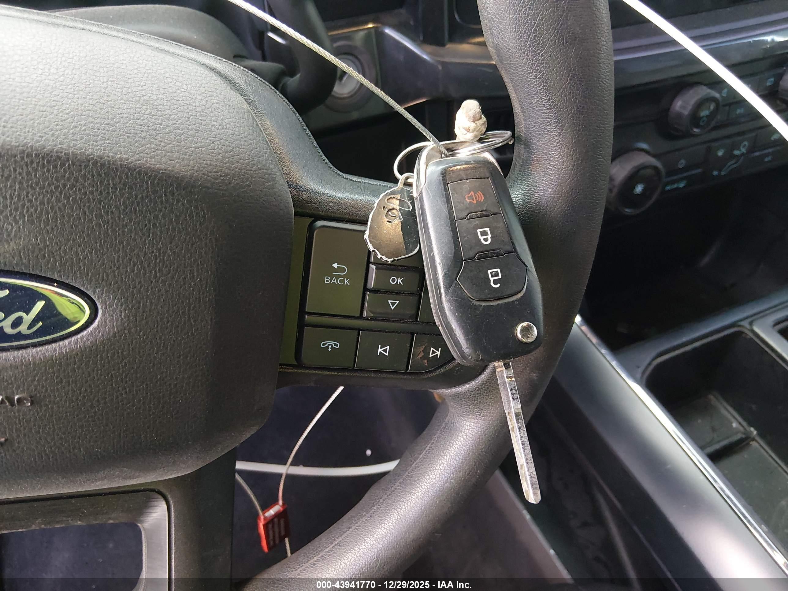 FORD F-150 image 11