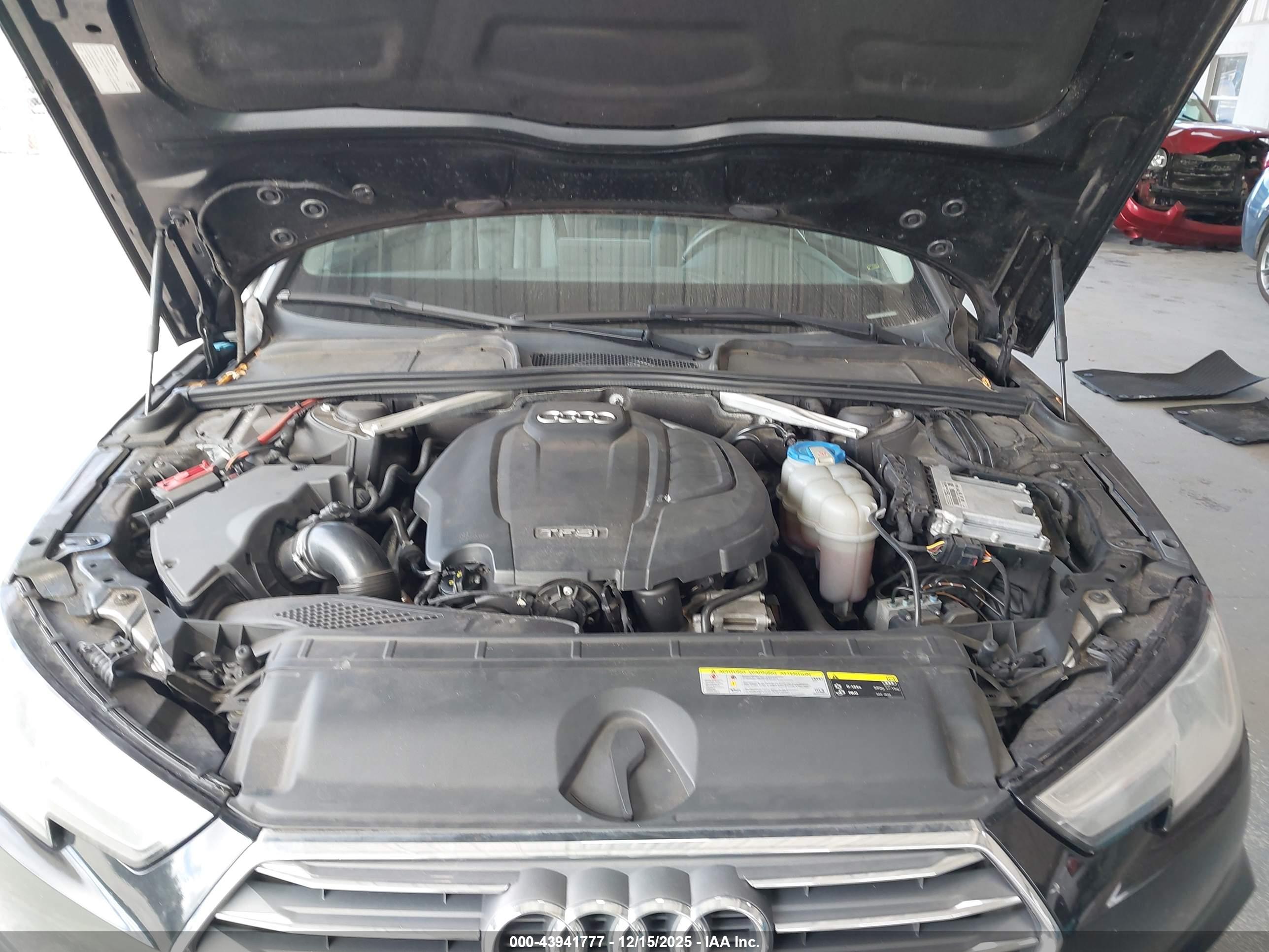 AUDI A4 image 10