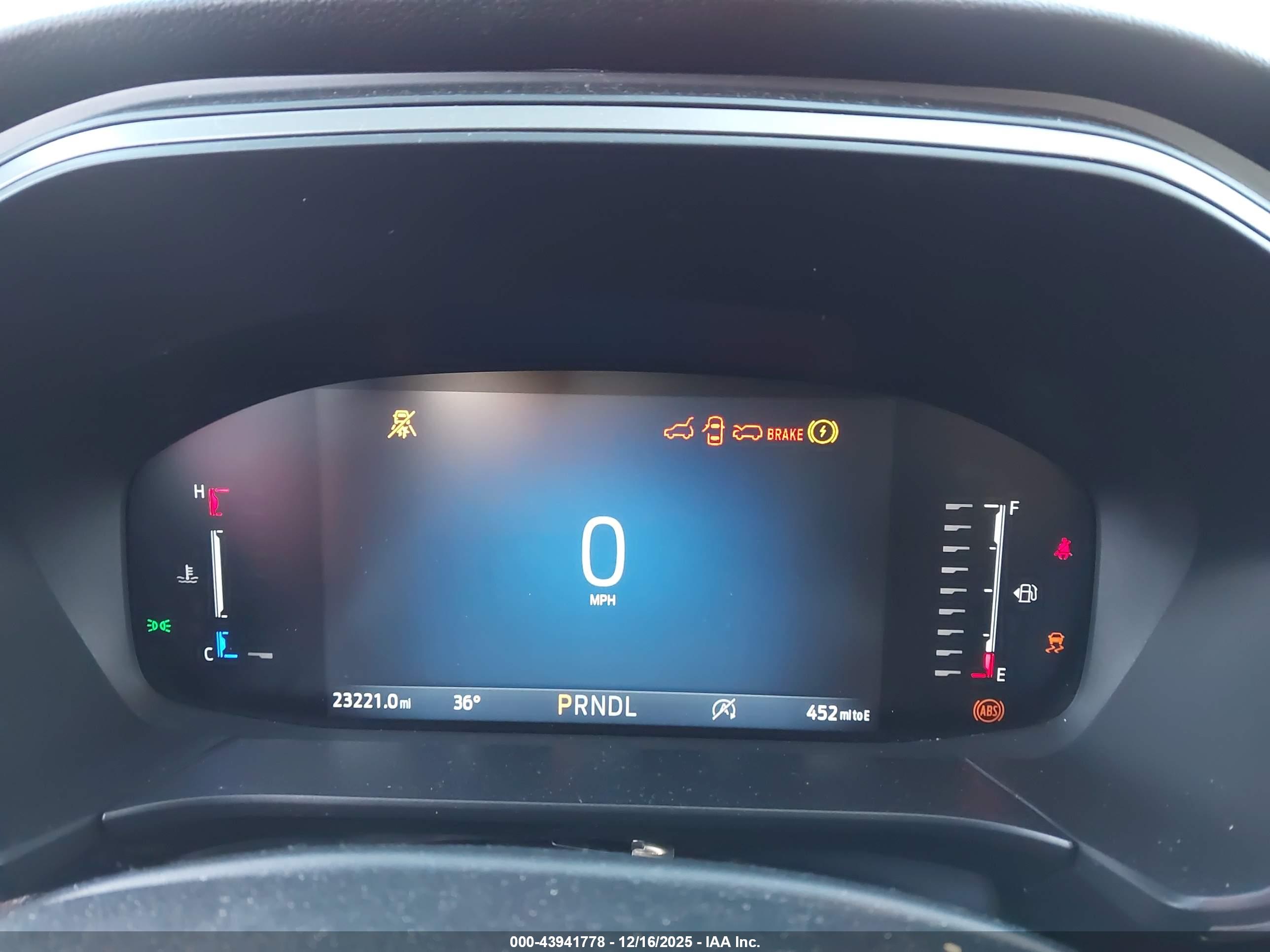 FORD ESCAPE image 7