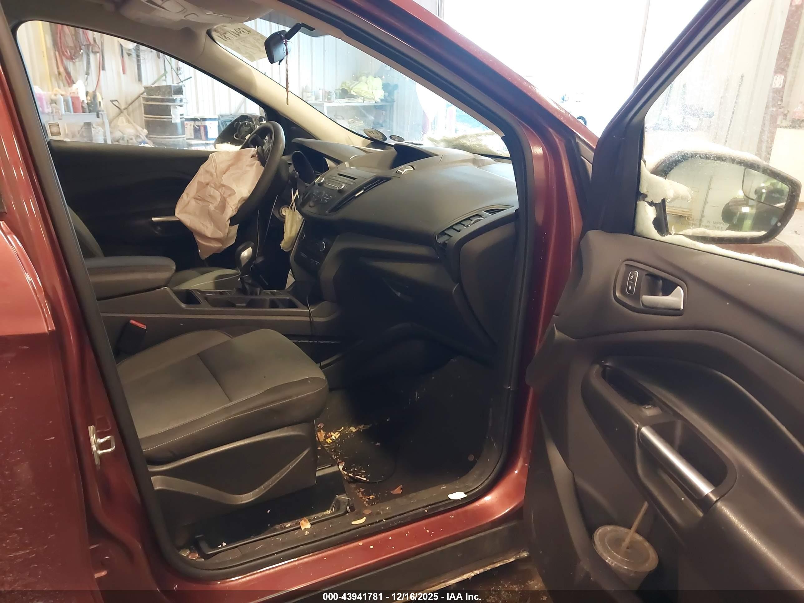 FORD ESCAPE image 5