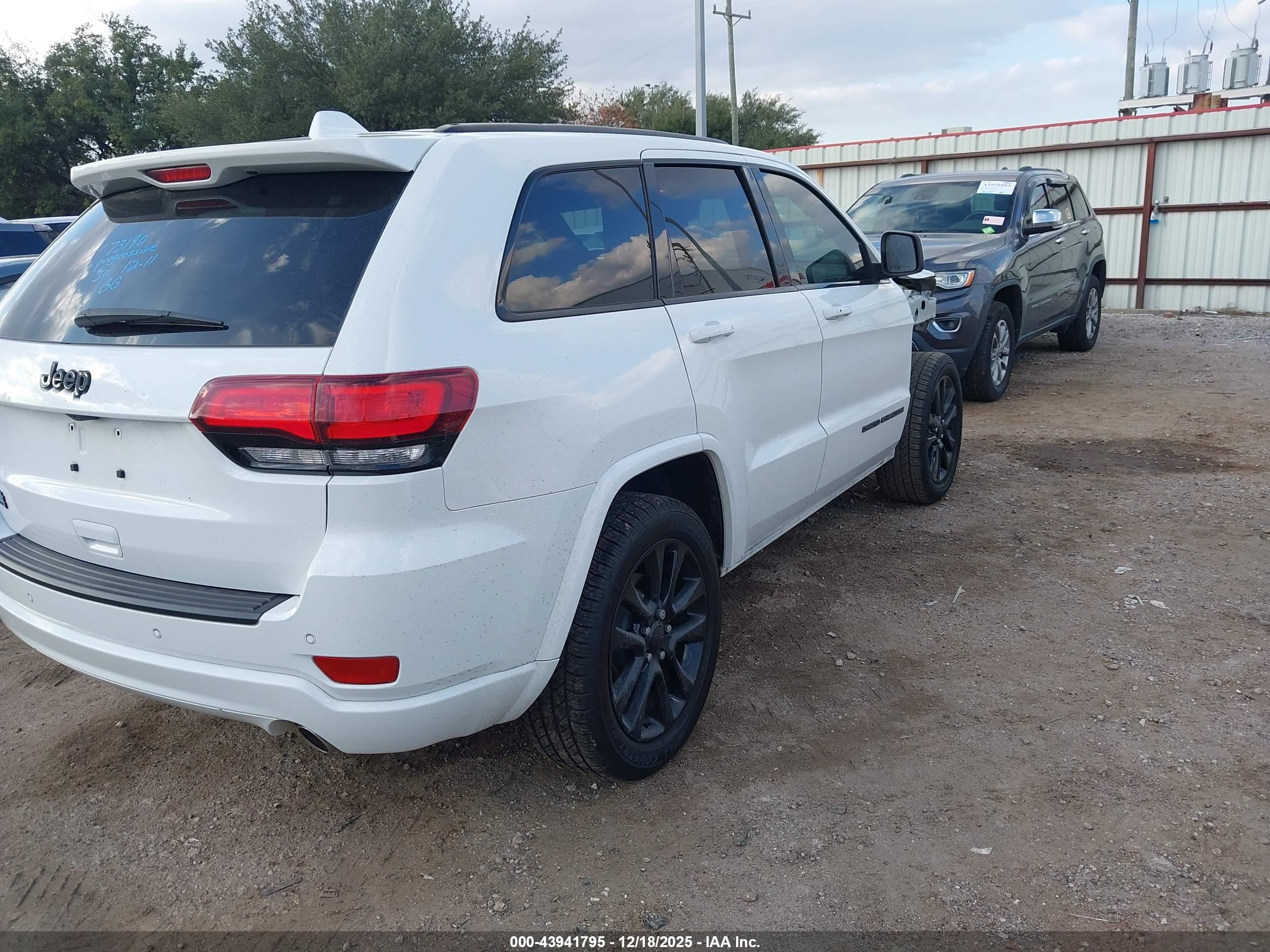 JEEP GRAND image 4