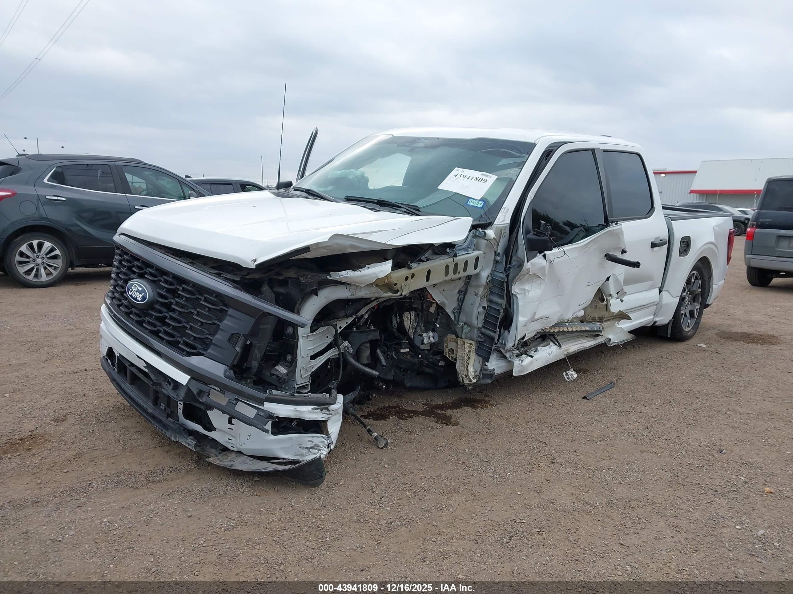 FORD F-150 image 2