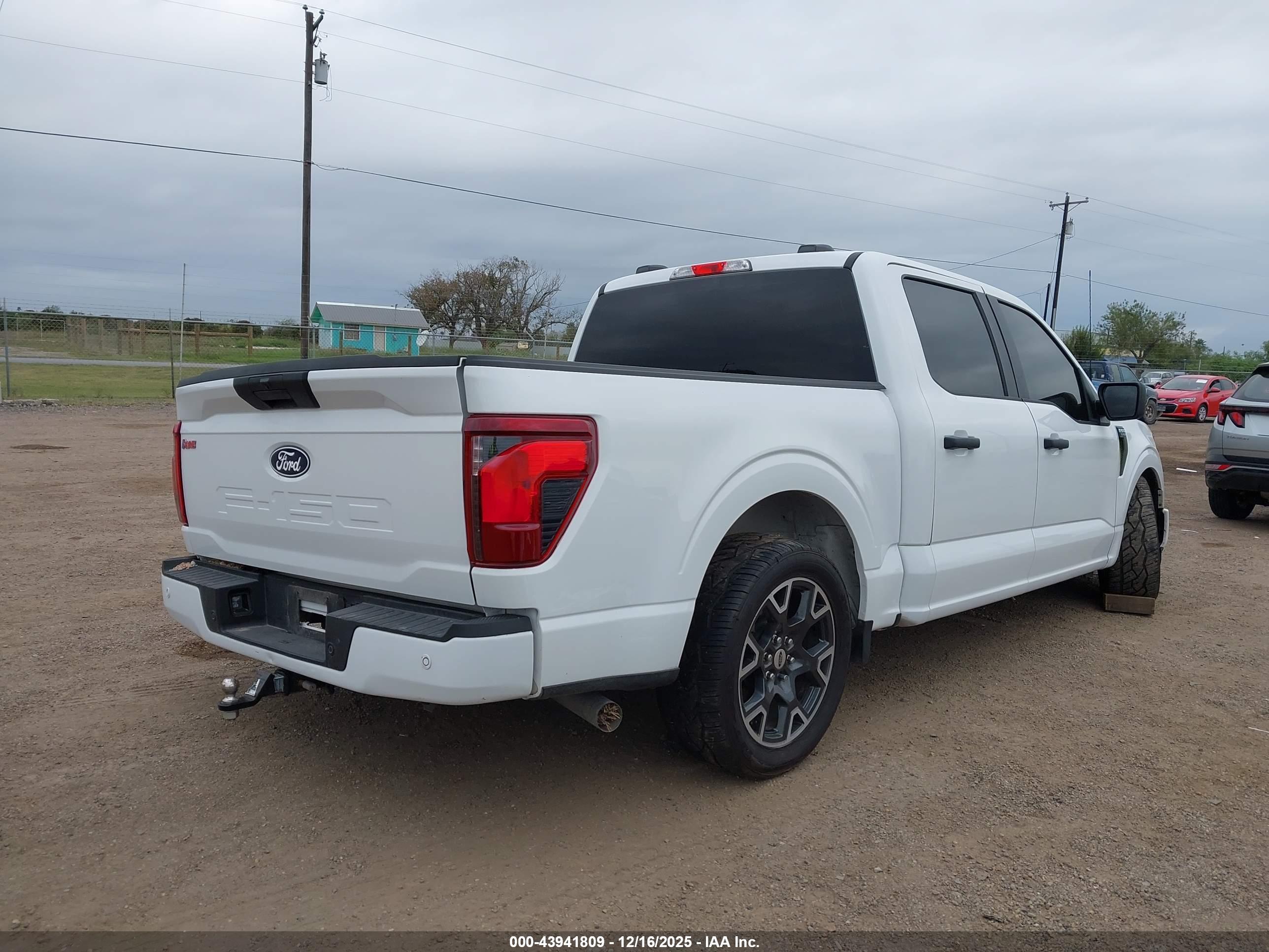 FORD F-150 image 4