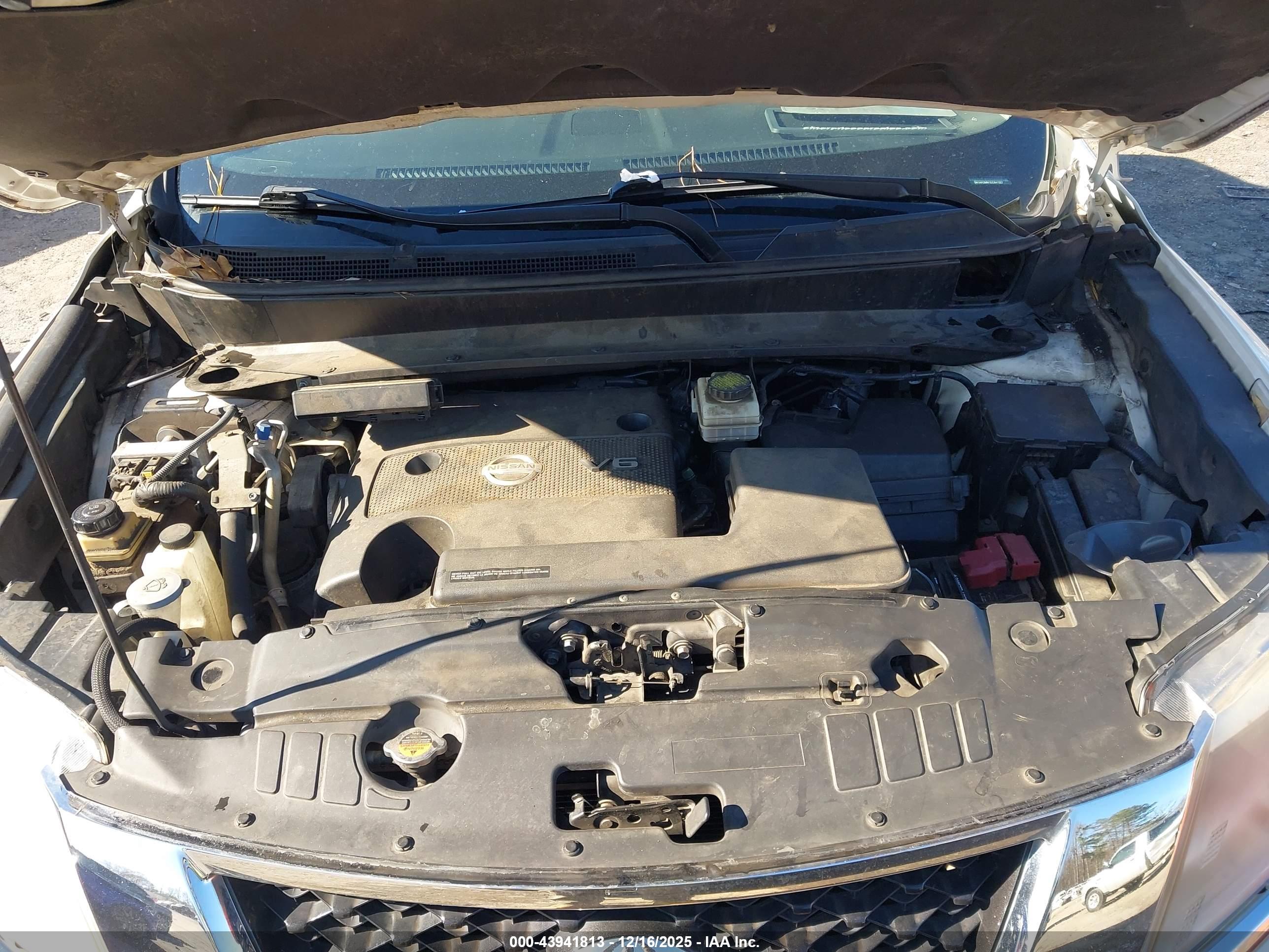 NISSAN PATHFINDER image 10