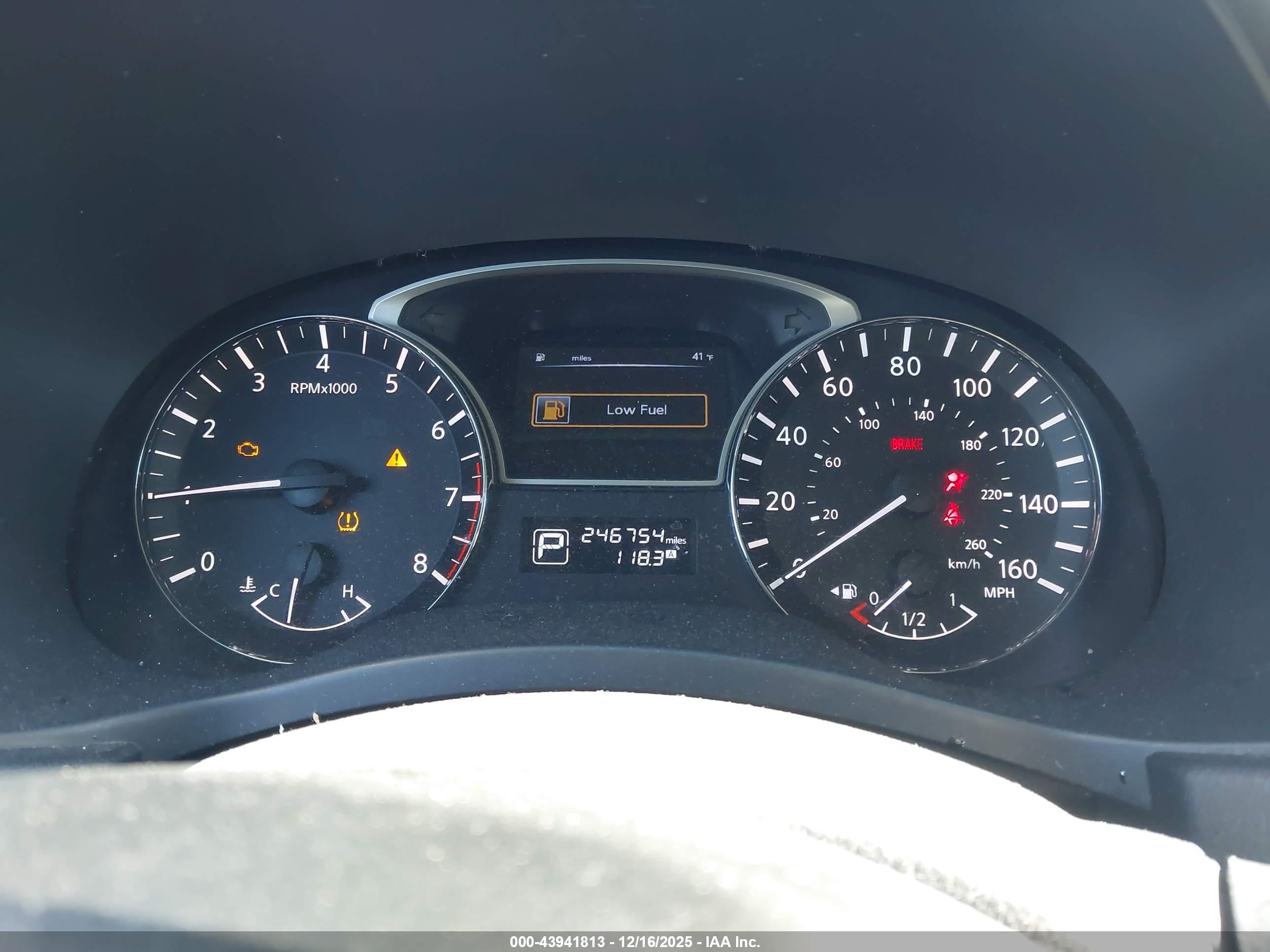 NISSAN PATHFINDER image 7