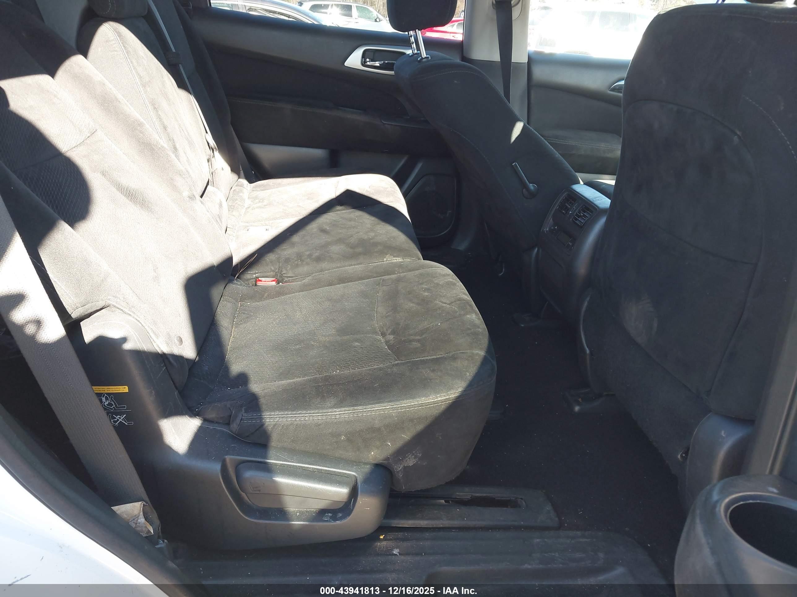 NISSAN PATHFINDER image 8