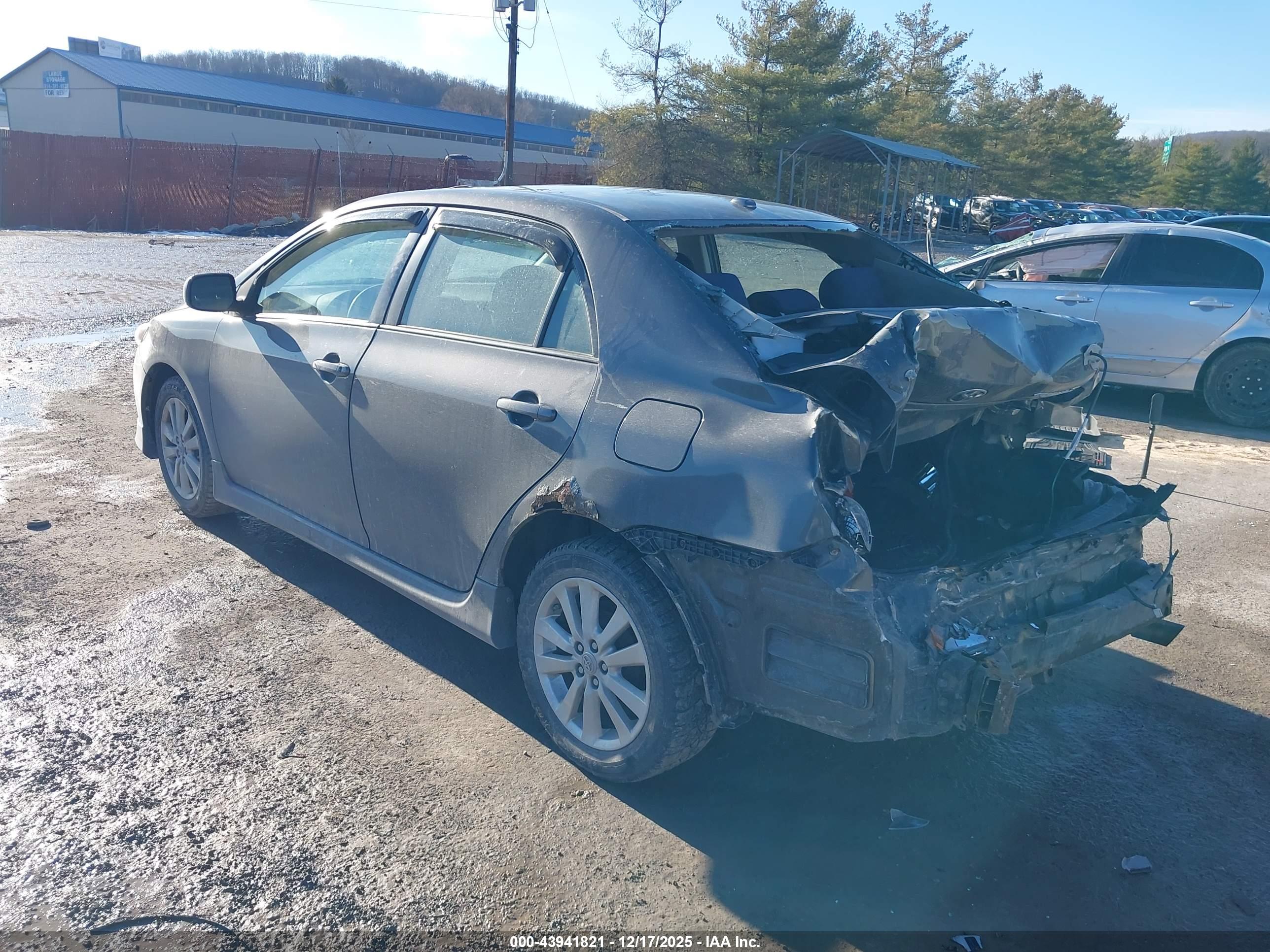TOYOTA COROLLA image 3