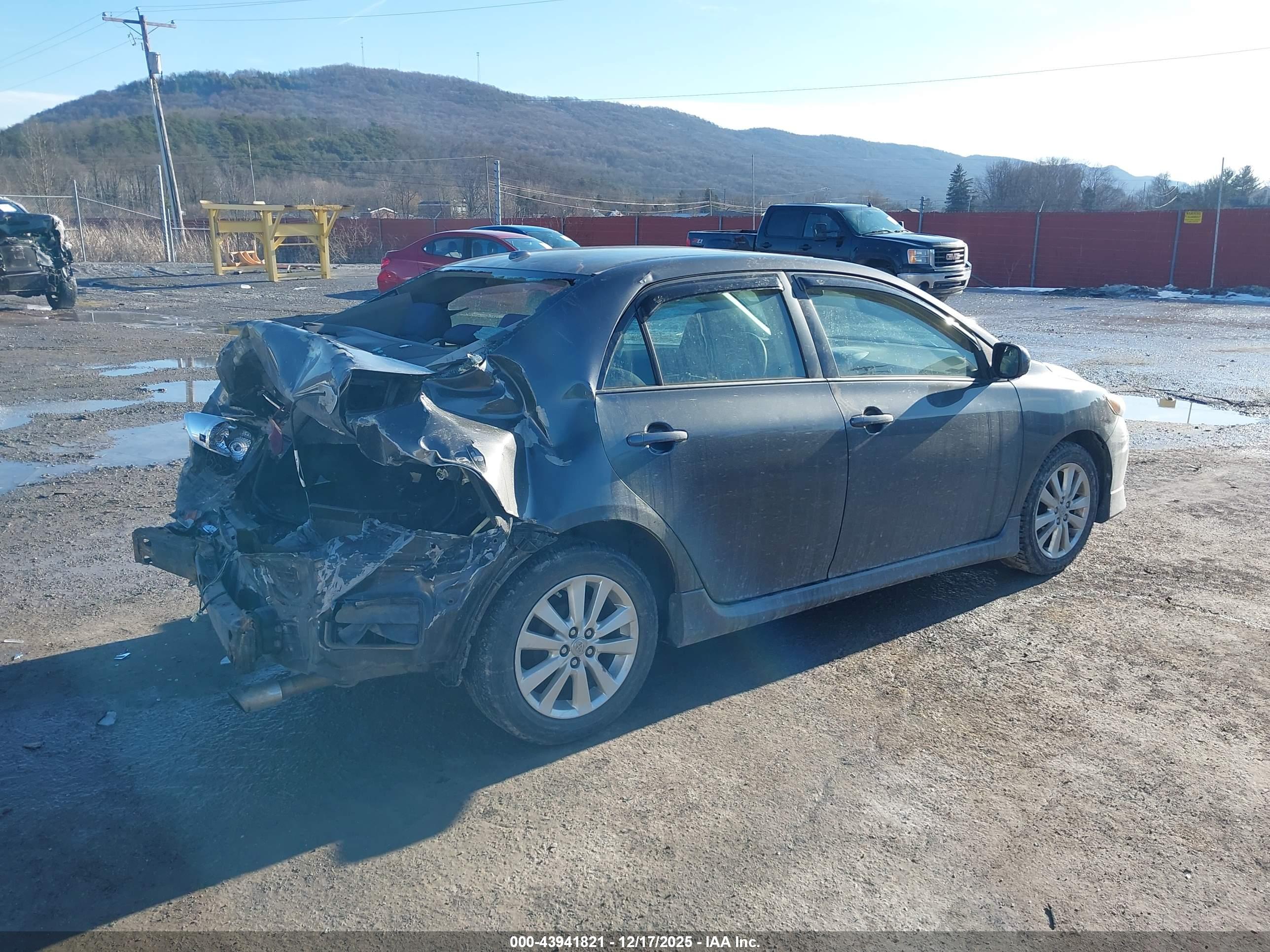 TOYOTA COROLLA image 4