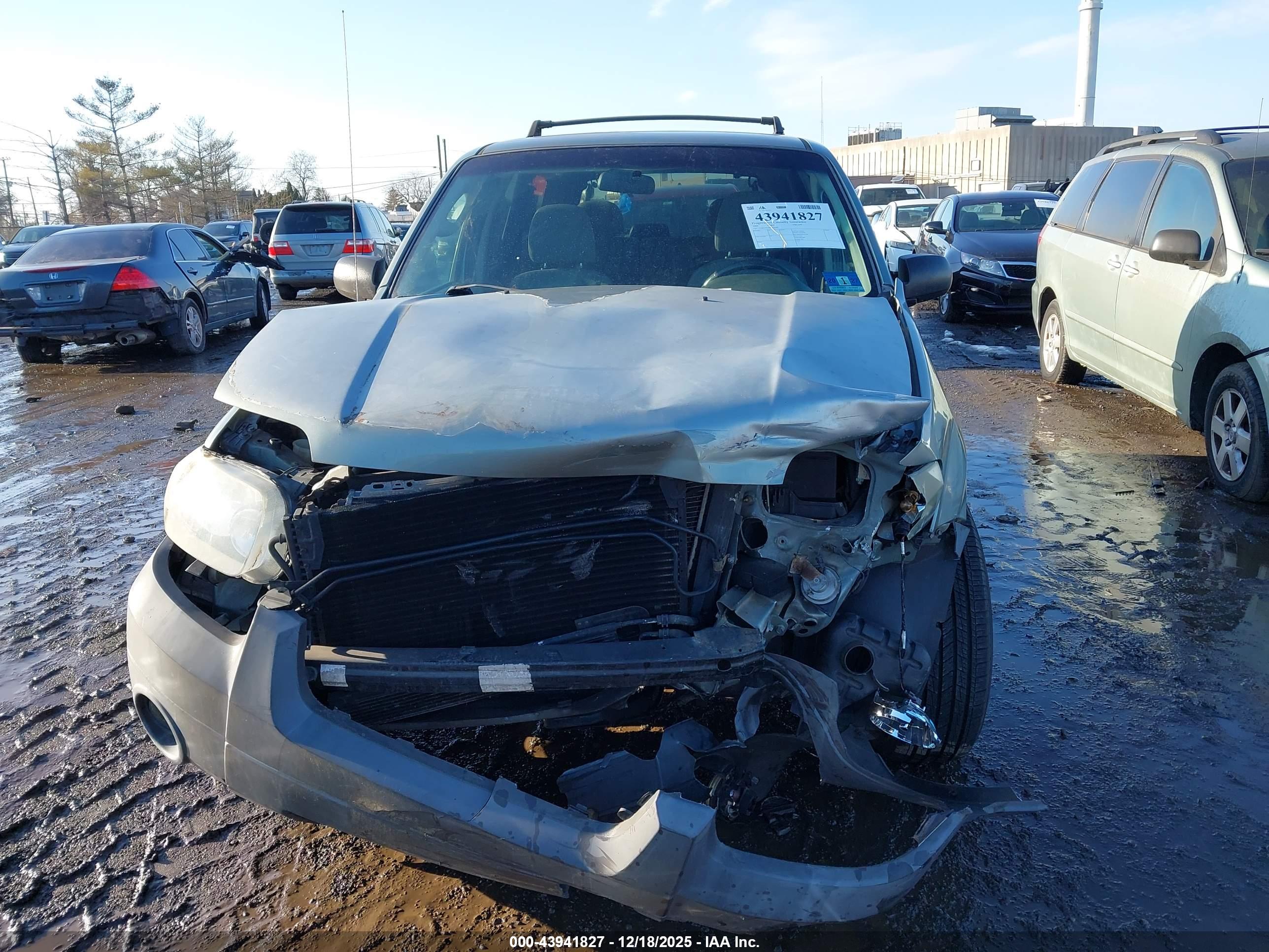 FORD ESCAPE image 6
