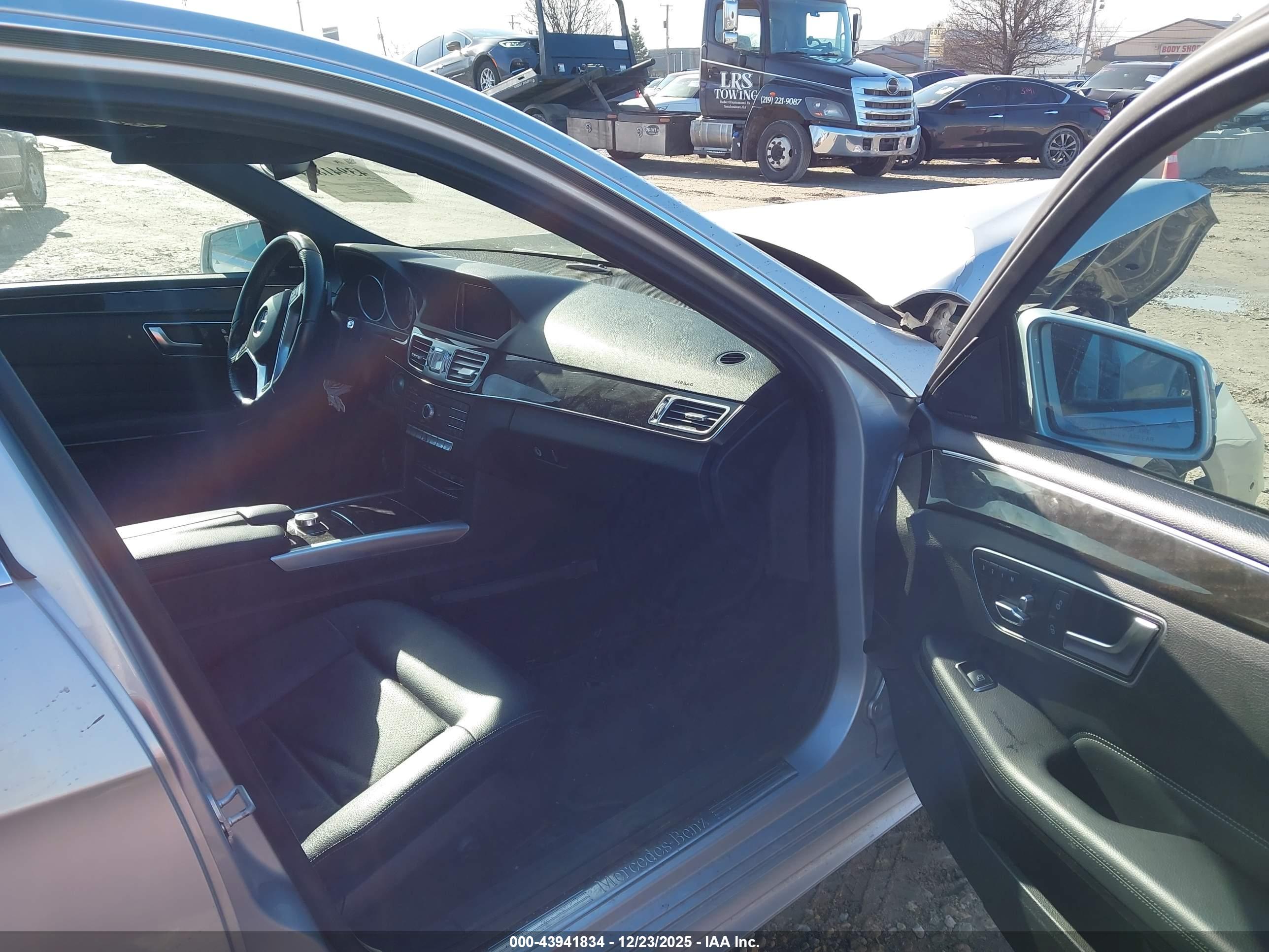 MERCEDES-BENZ E image 5