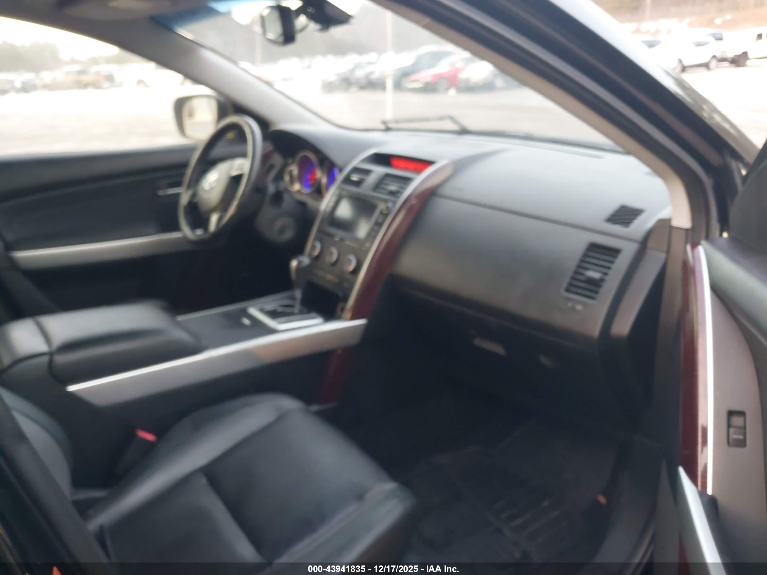 MAZDA CX-9 image 5