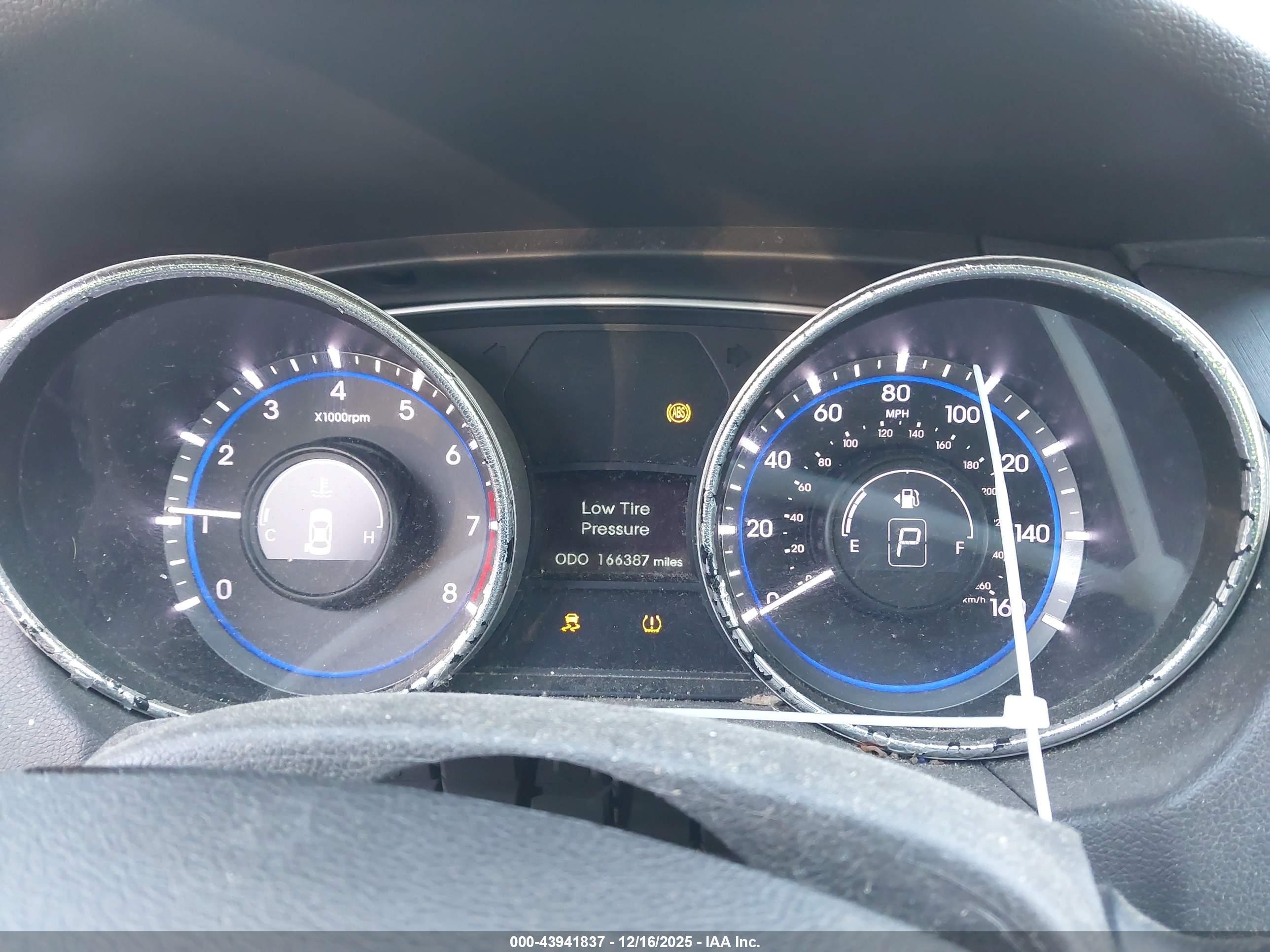 HYUNDAI SONATA image 7