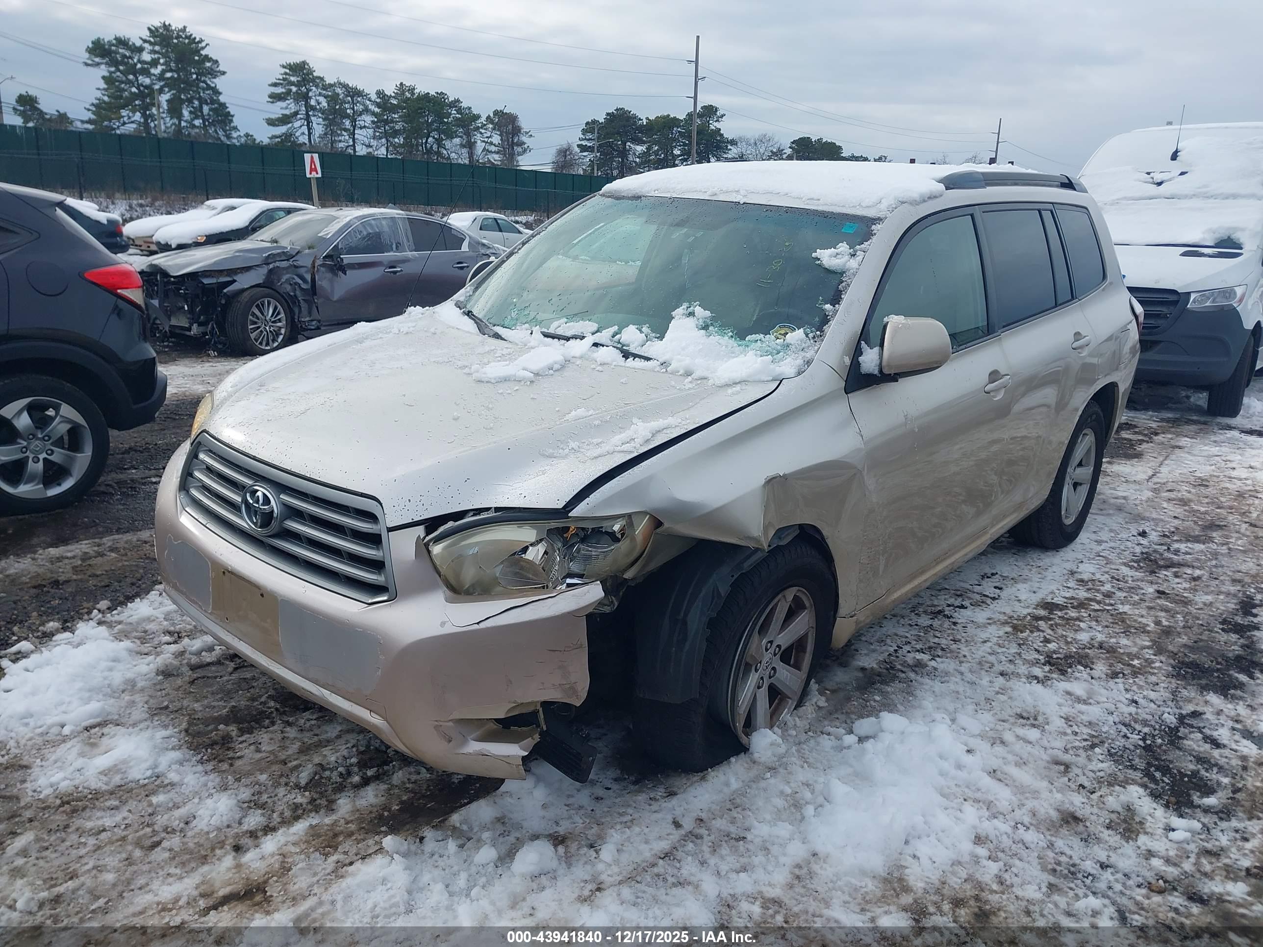 TOYOTA HIGHLANDER image 2