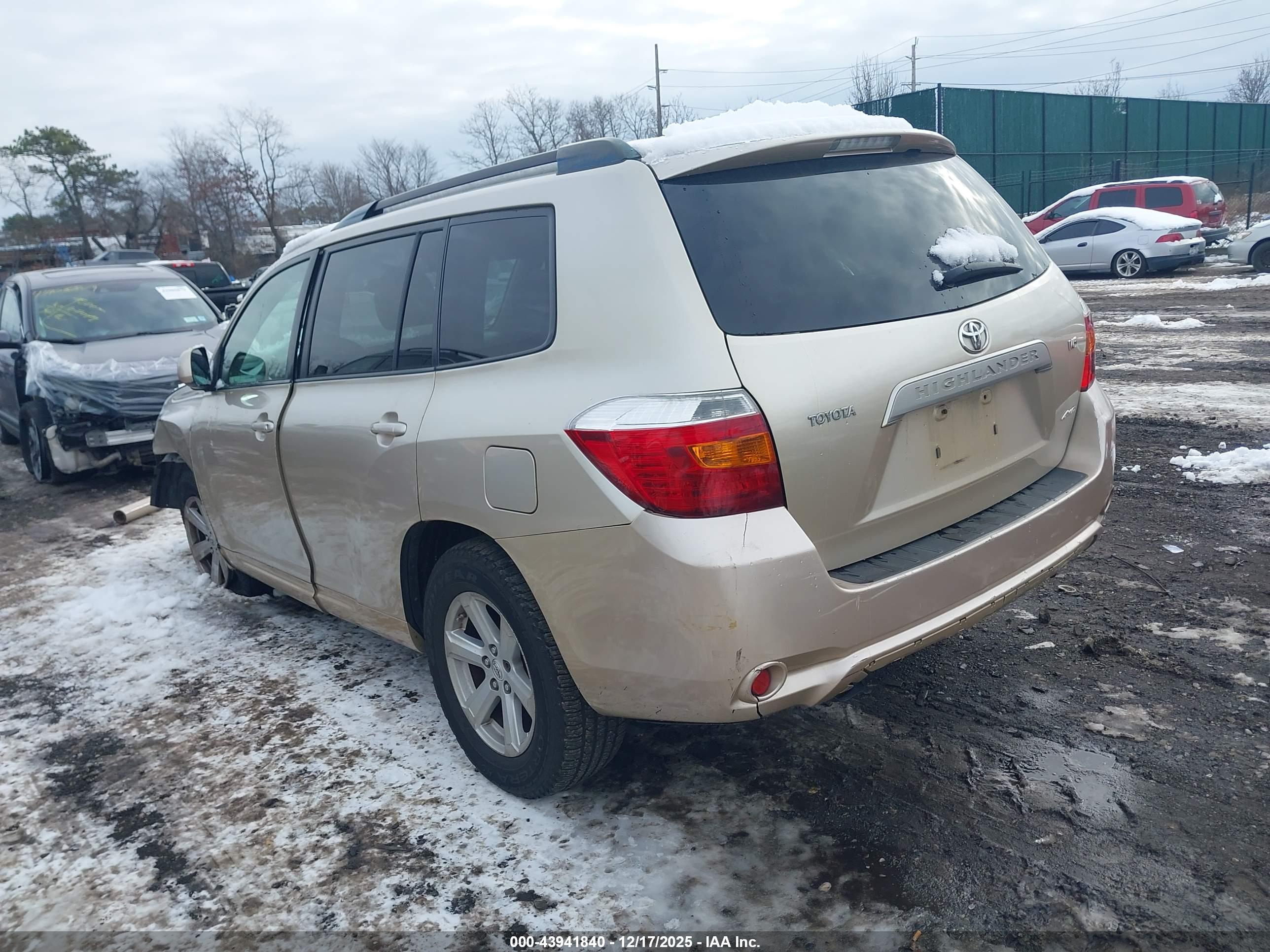 TOYOTA HIGHLANDER image 3