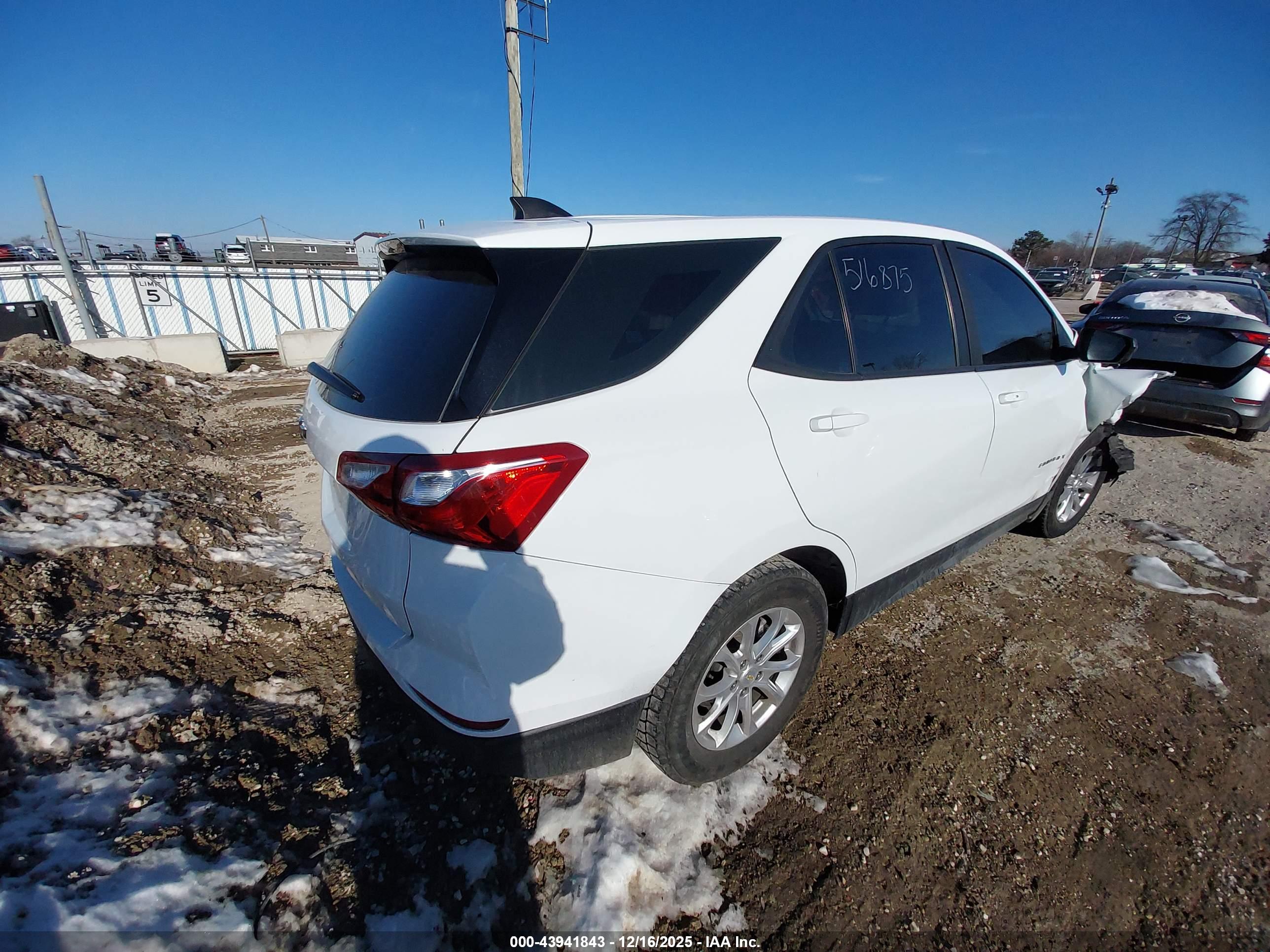 CHEVROLET EQUINOX image 4