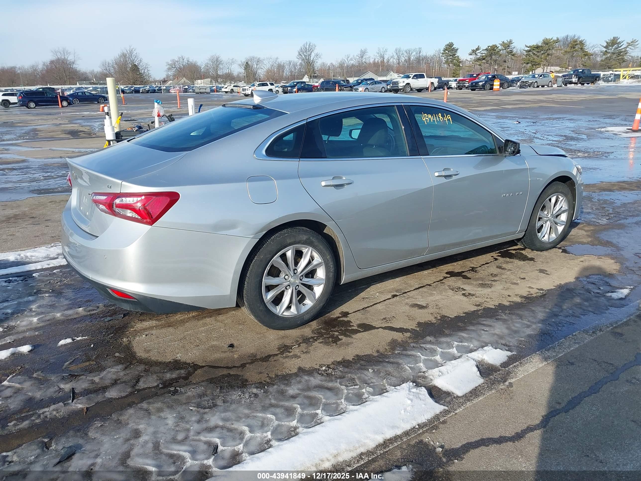 CHEVROLET MALIBU image 4