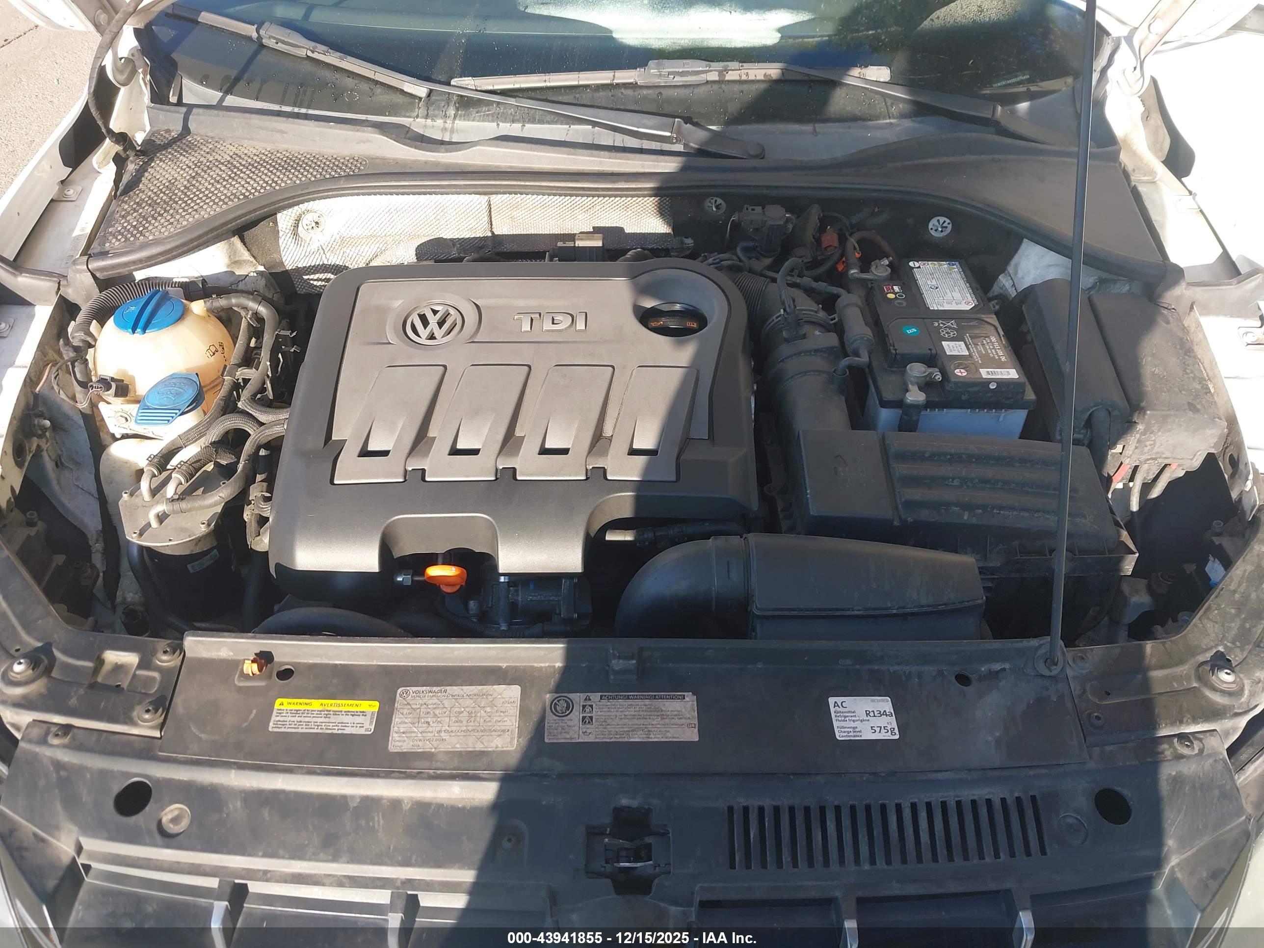 VOLKSWAGEN PASSAT image 10