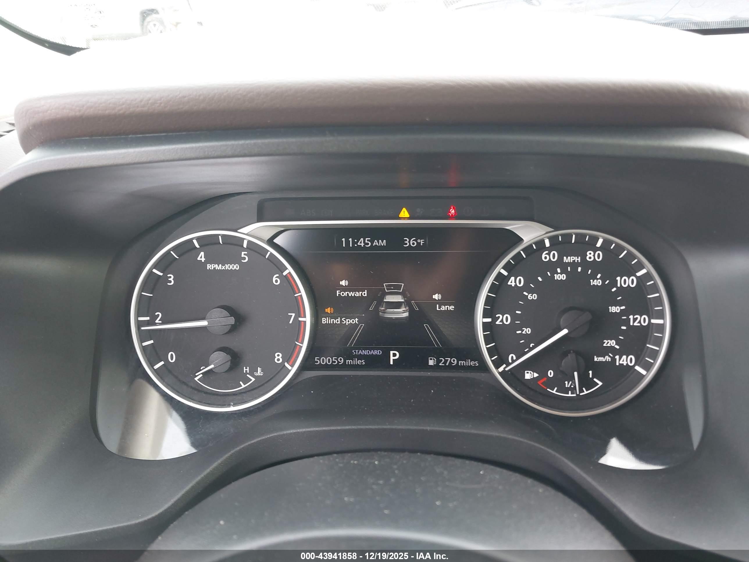 NISSAN ROGUE image 7