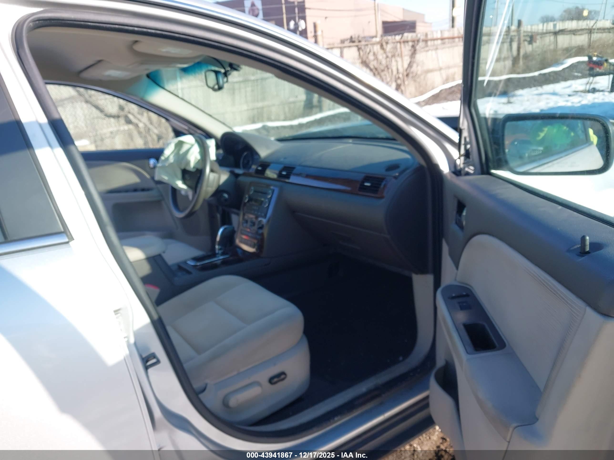 FORD TAURUS image 5