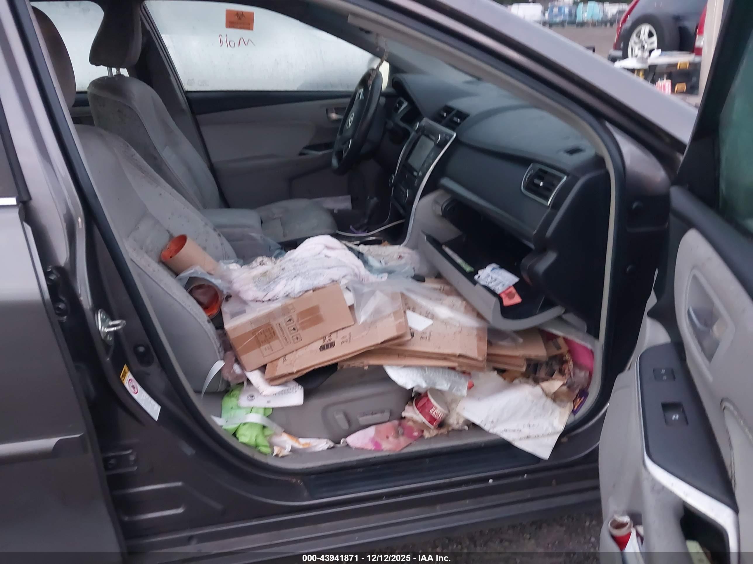 TOYOTA CAMRY image 5