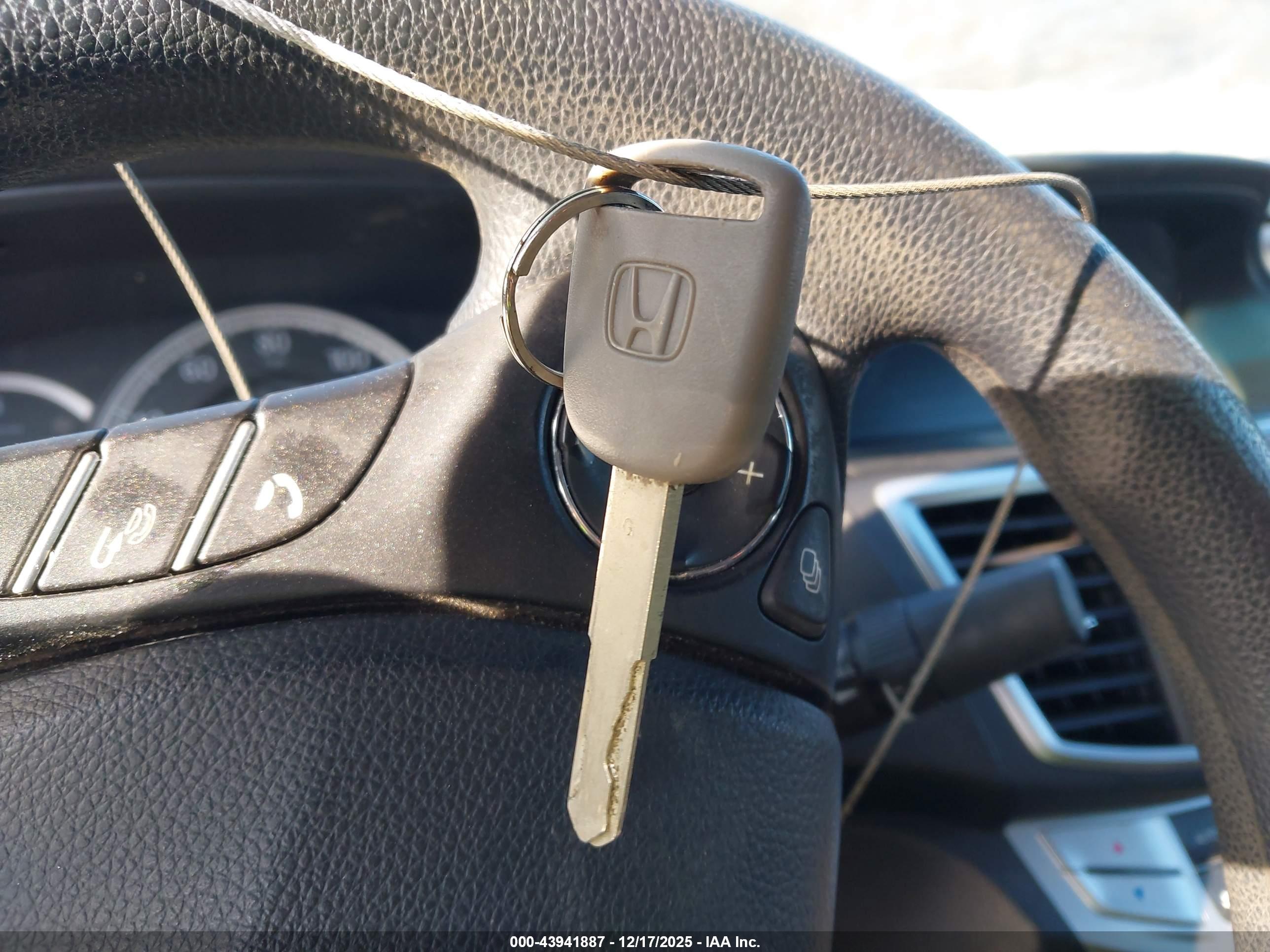 HONDA ACCORD image 11