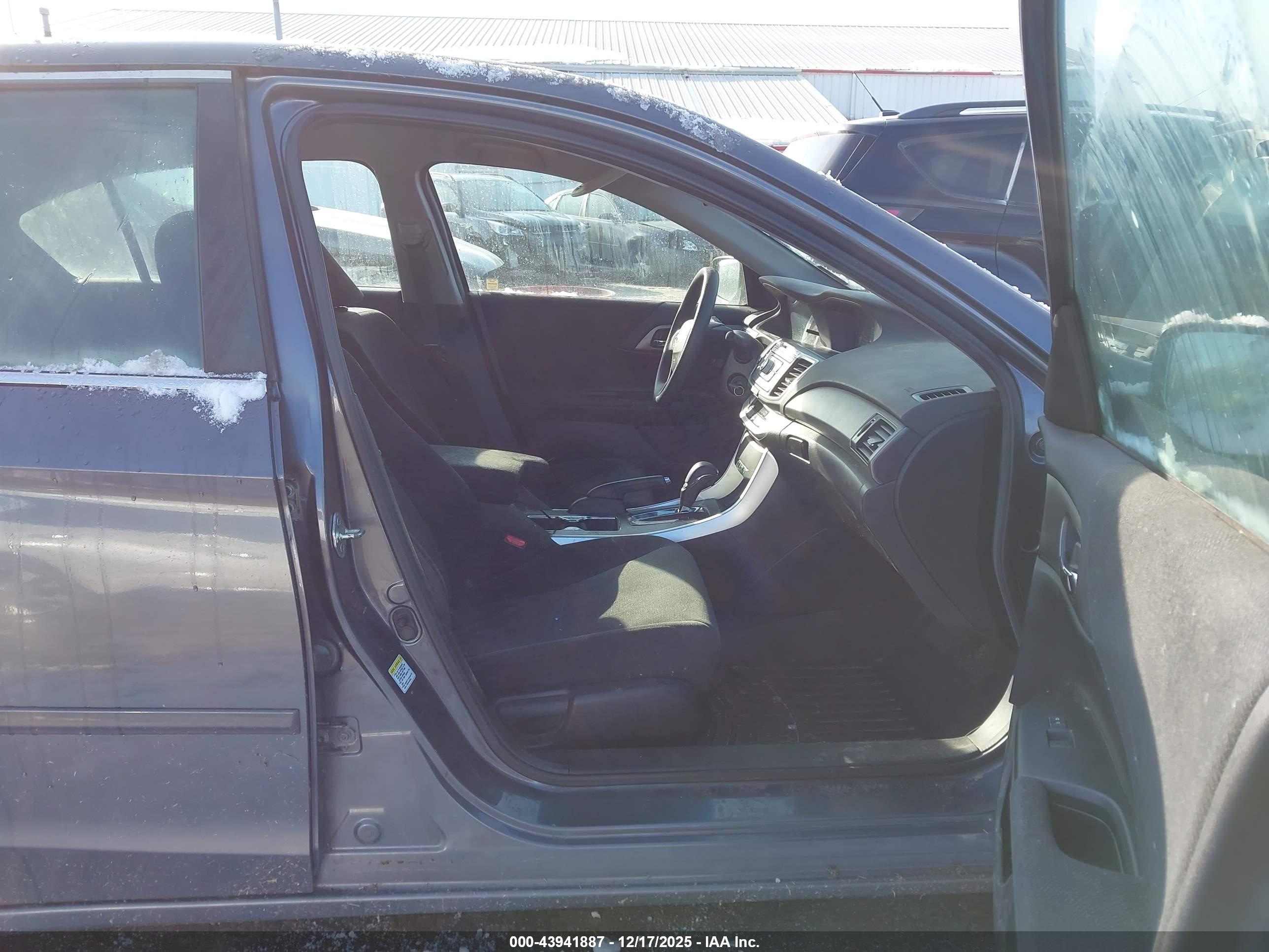 HONDA ACCORD image 5