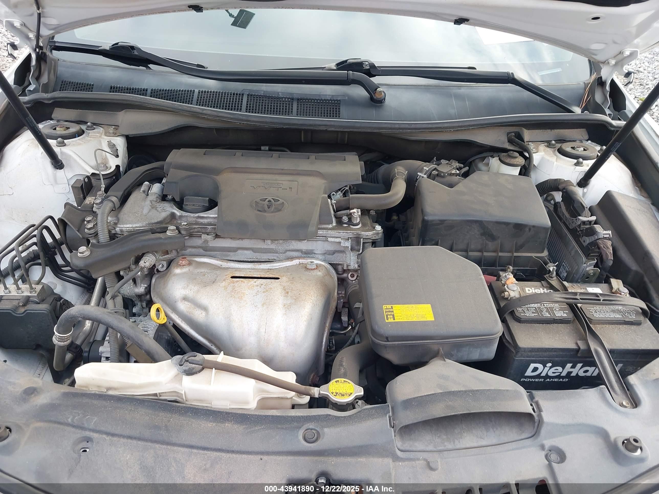 TOYOTA CAMRY image 10