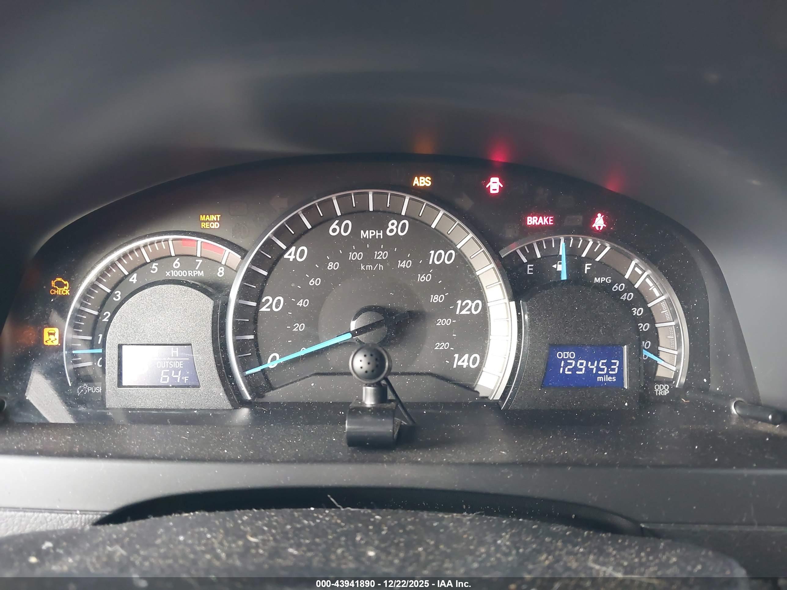 TOYOTA CAMRY image 7