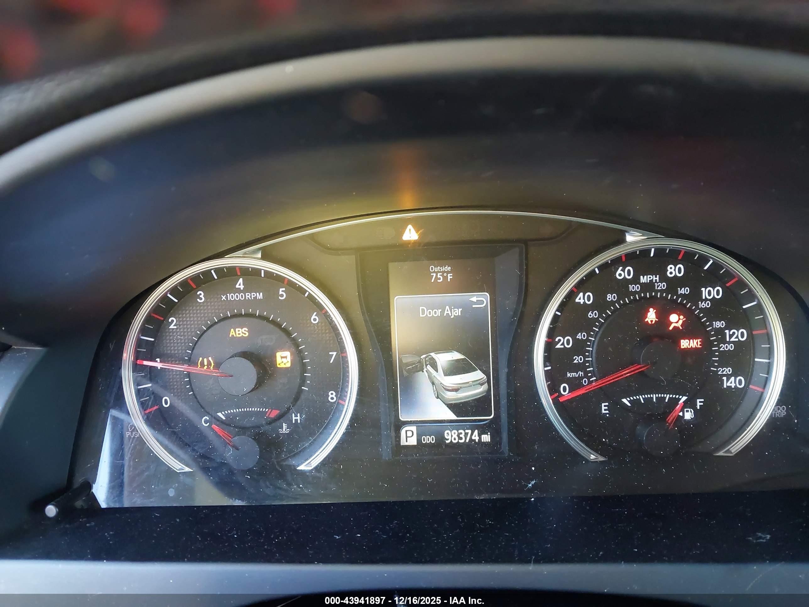TOYOTA CAMRY image 7