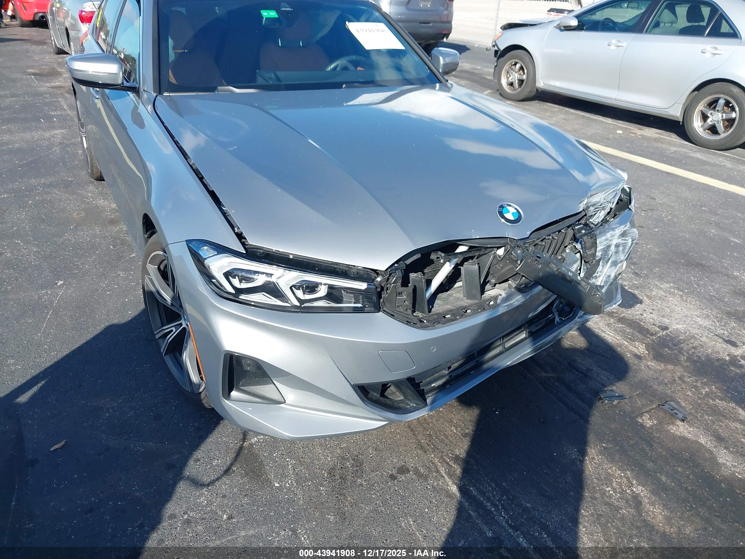 BMW 330I image 6