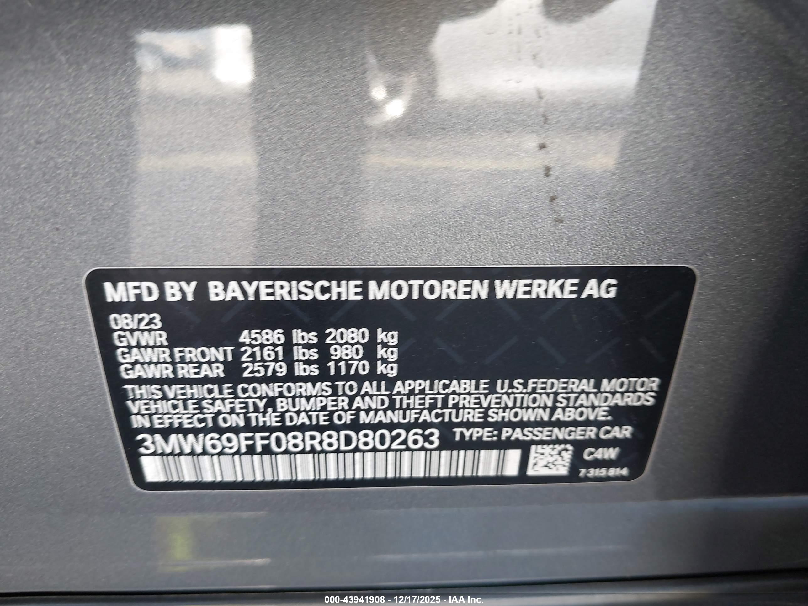 BMW 330I image 9
