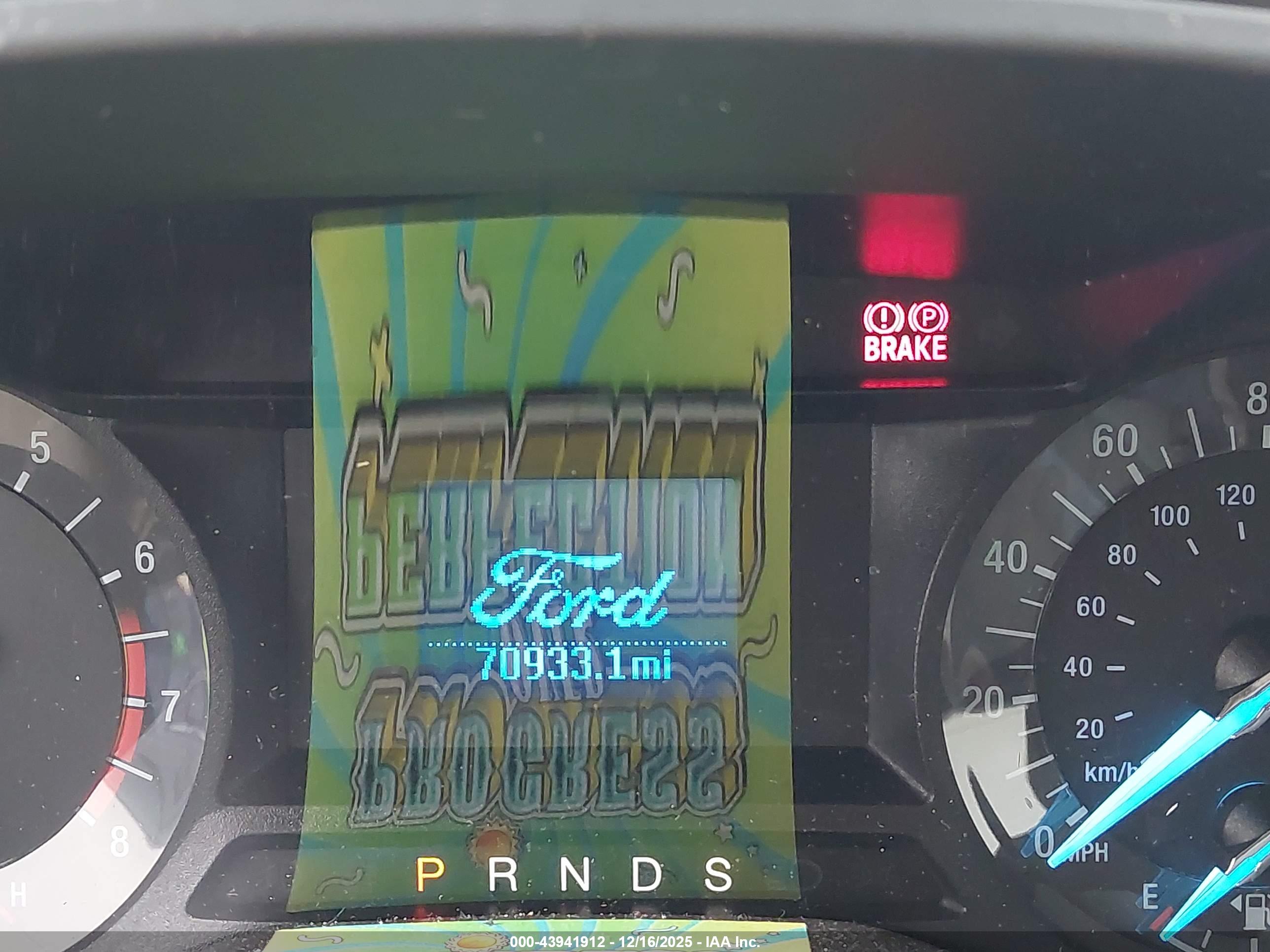FORD FUSION image 7