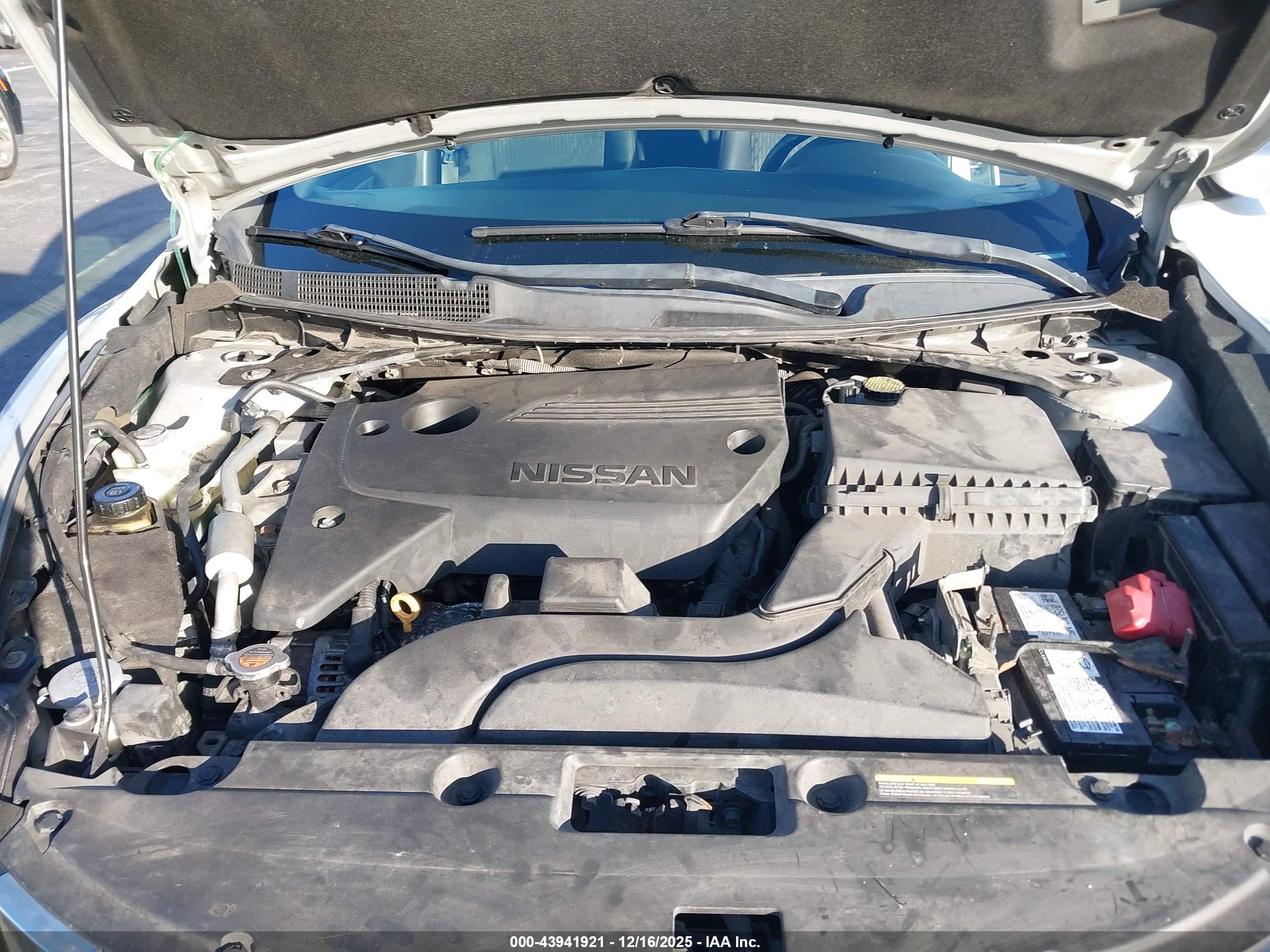 NISSAN ALTIMA image 10