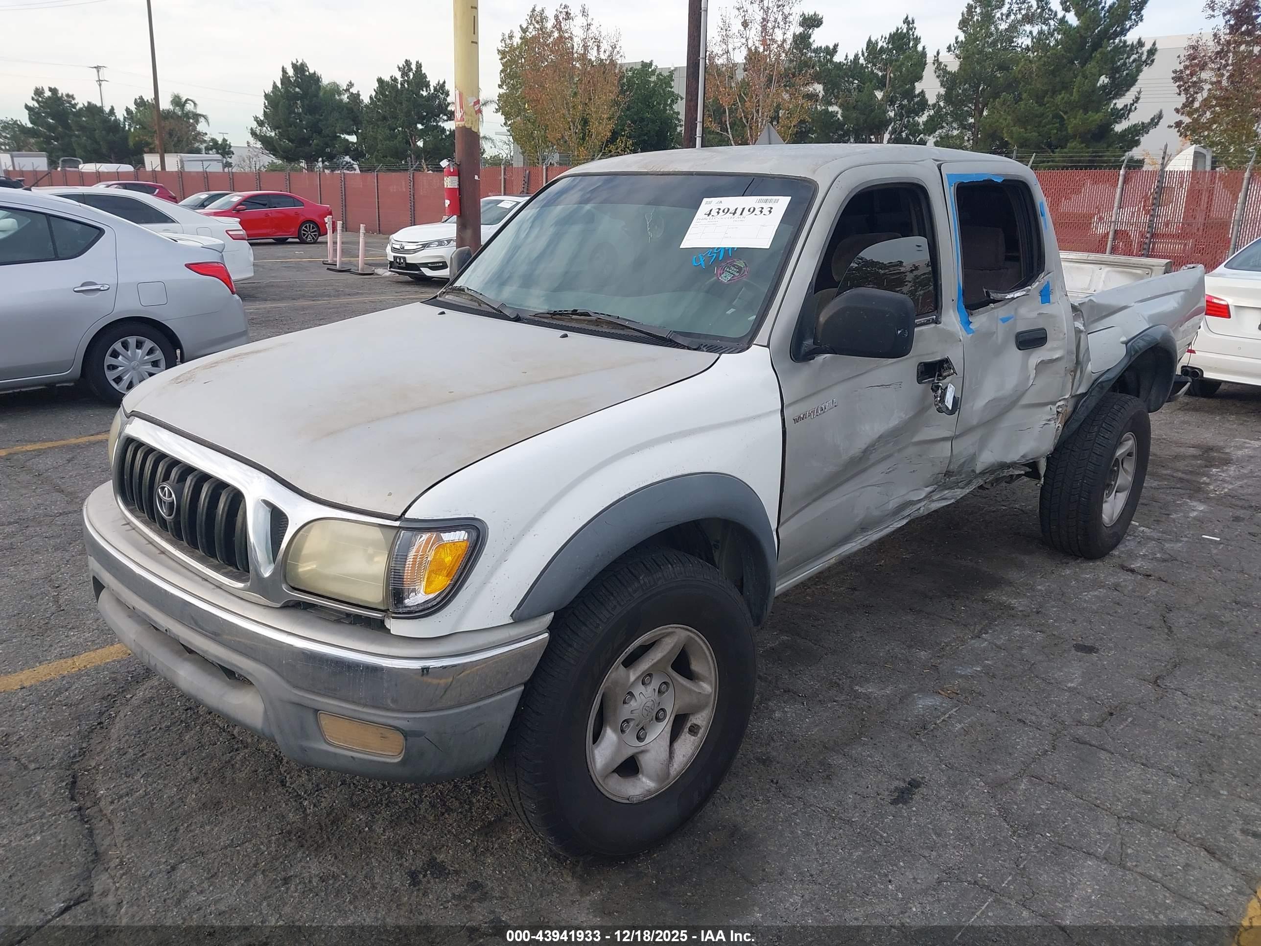TOYOTA TACOMA image 2