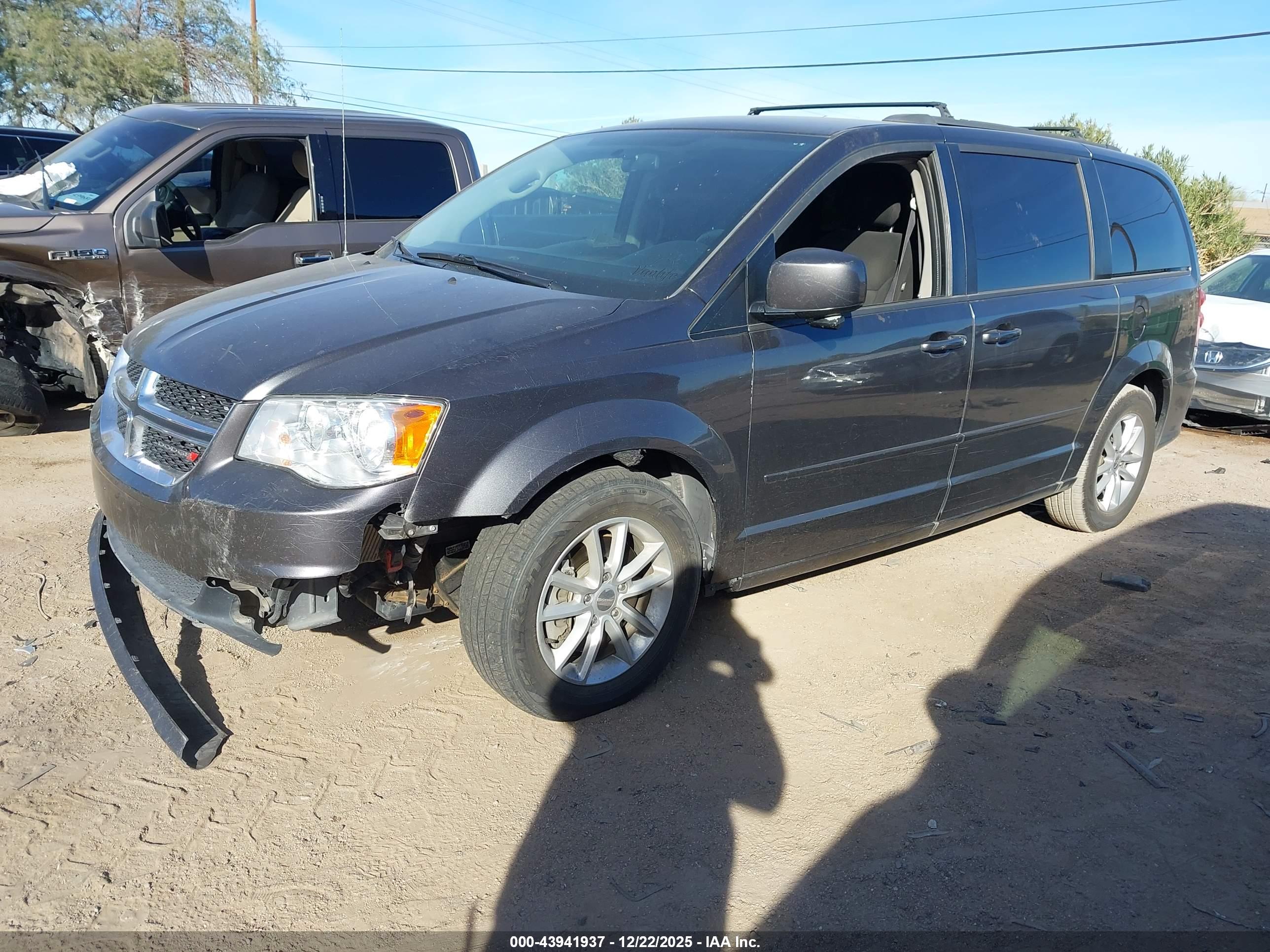 DODGE GRAND image 2