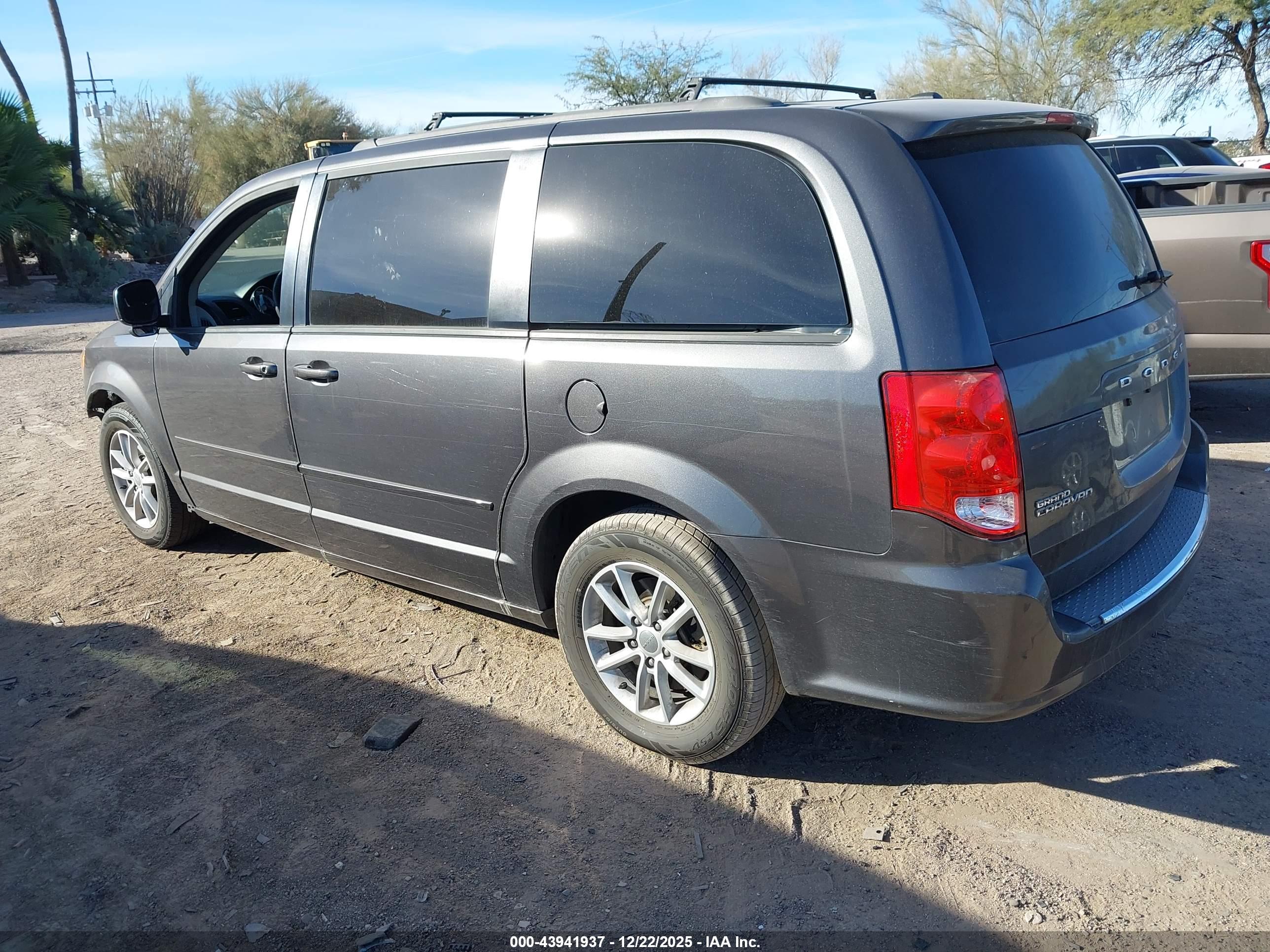 DODGE GRAND image 3