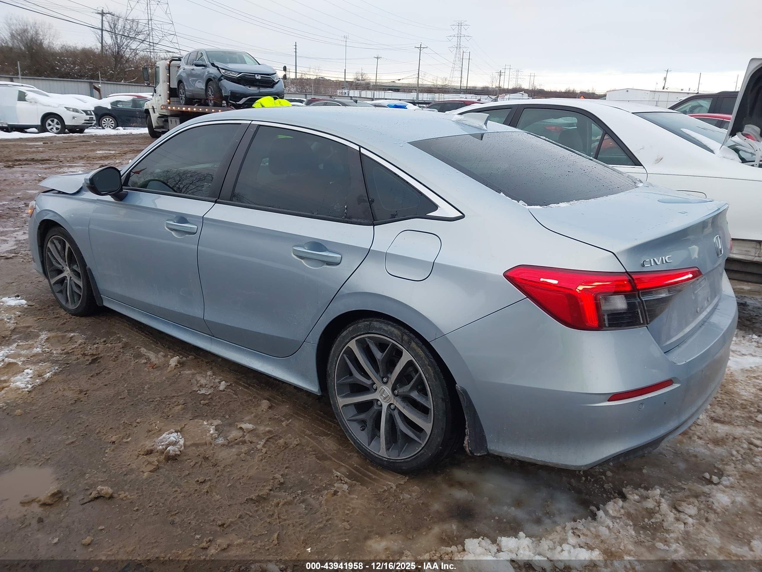 HONDA CIVIC image 3